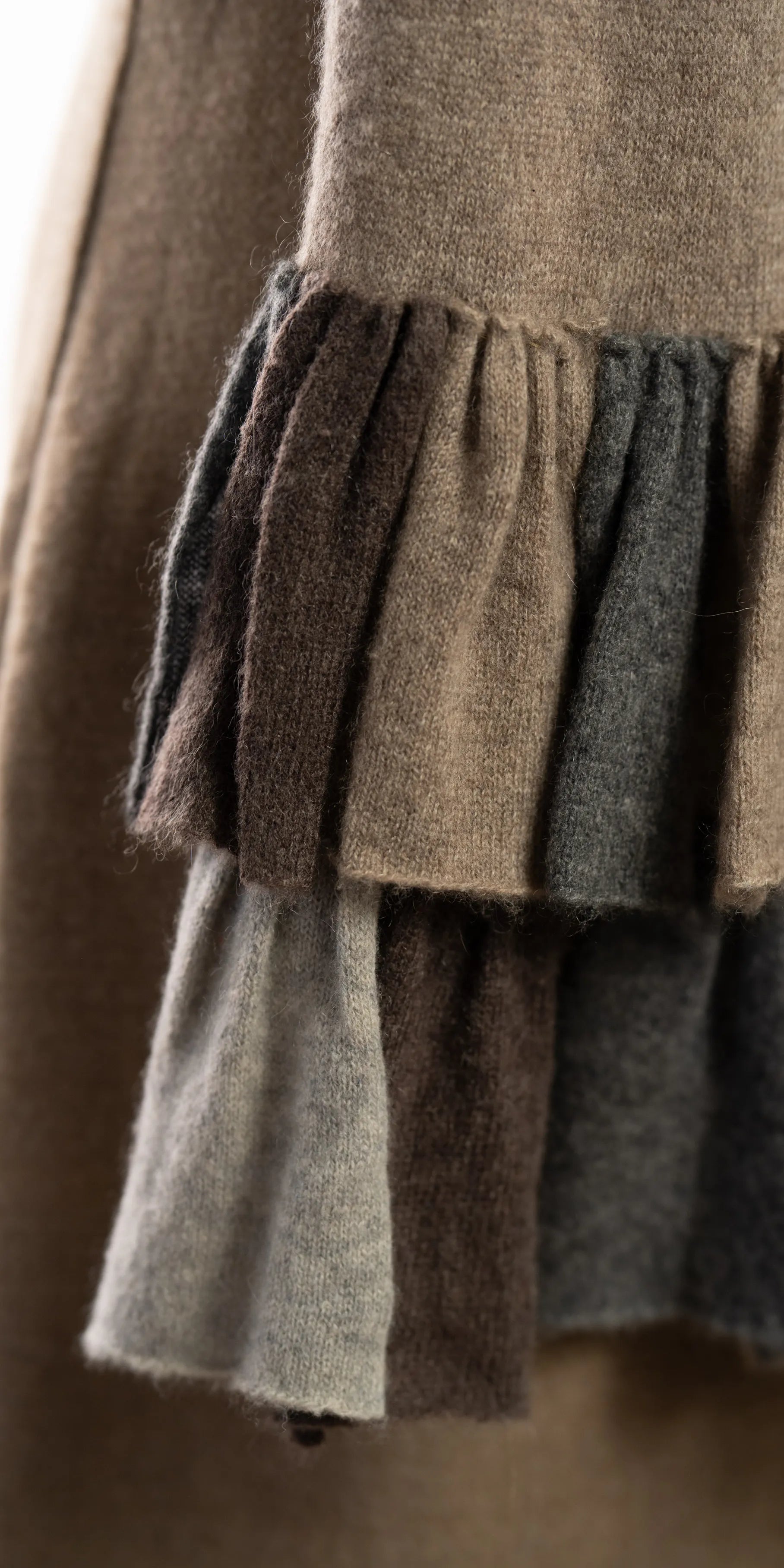 Fular din casmir cu volane - Caroline Grace