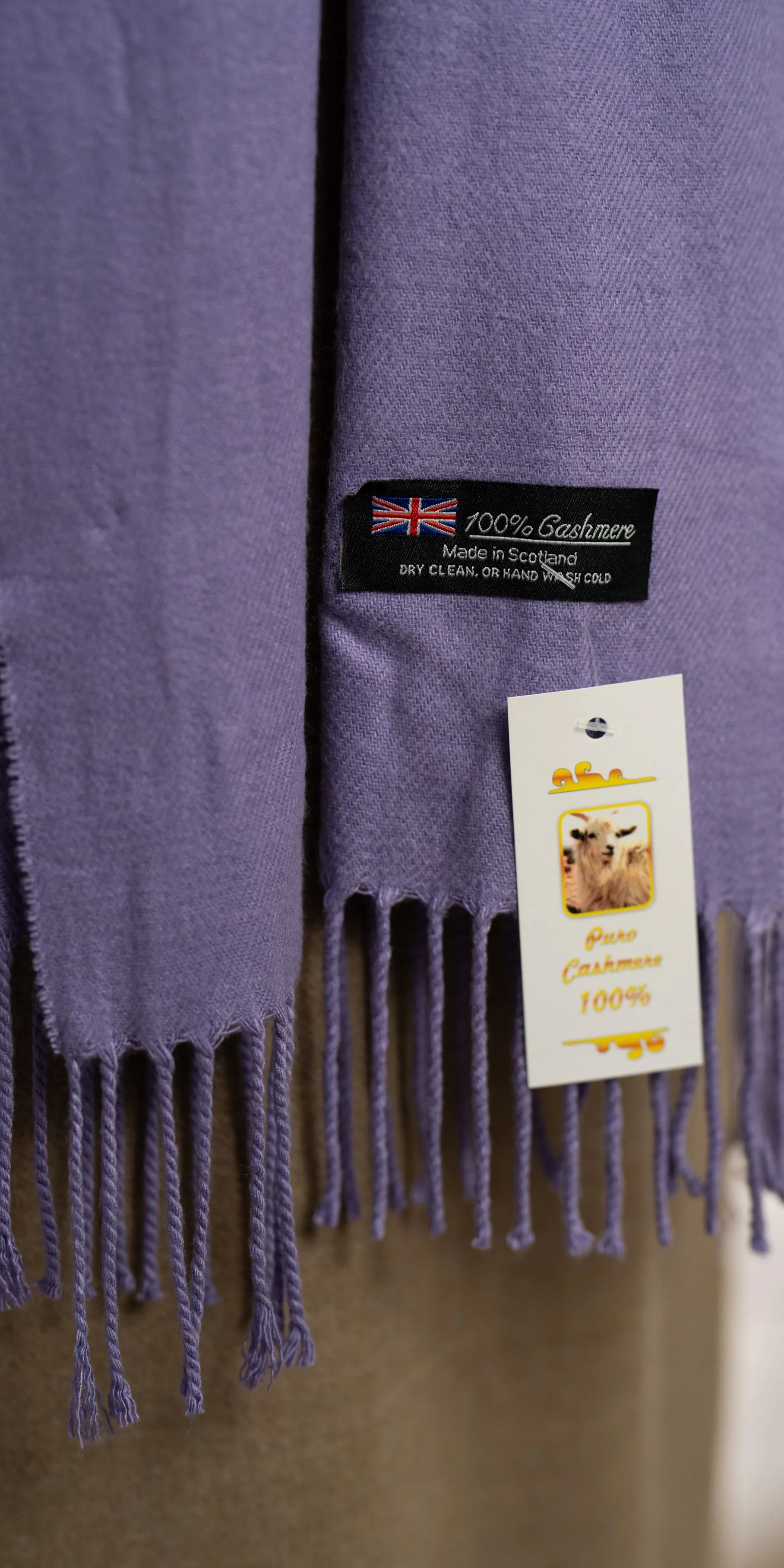 Fular violet din casmir pufos