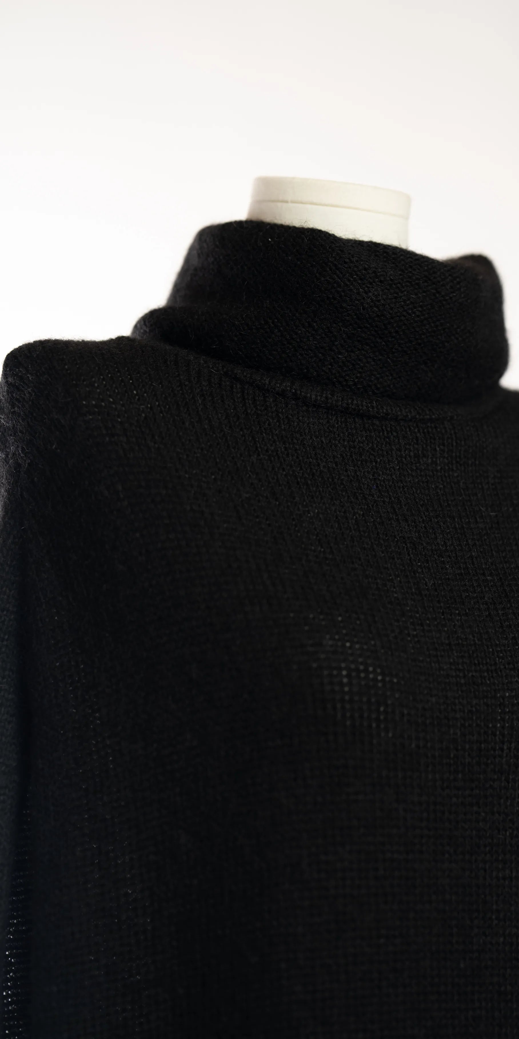 Poncho lung din lana aerata - Made in Italy