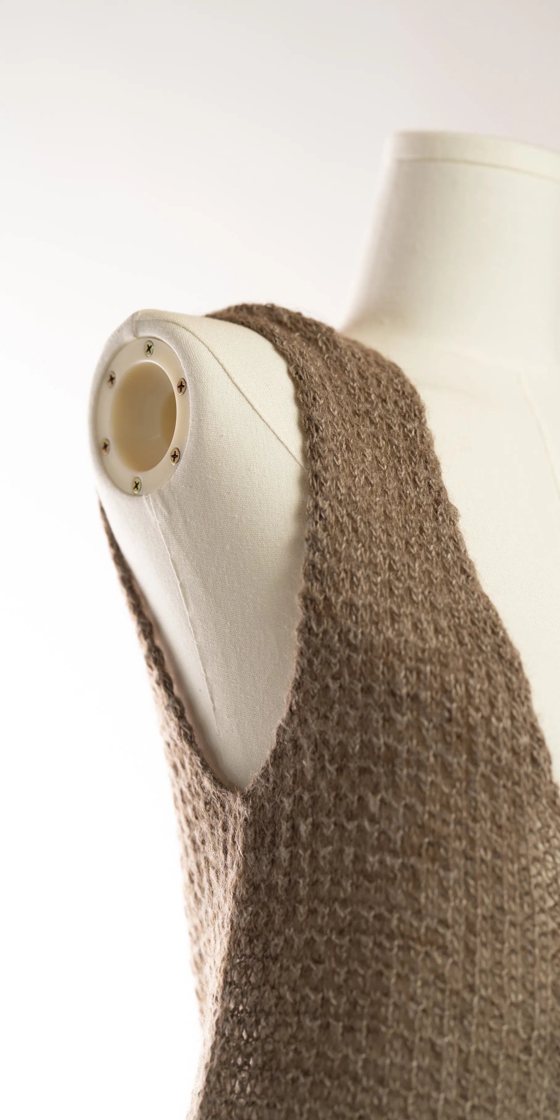 Vesta aerata din blend natural - Stefanel