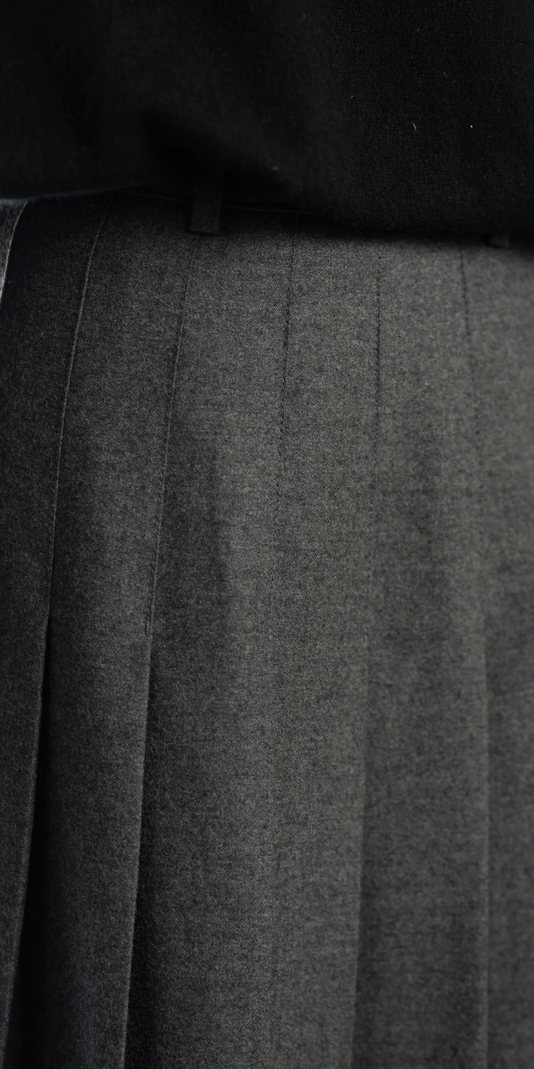 Fusta plisata din lana