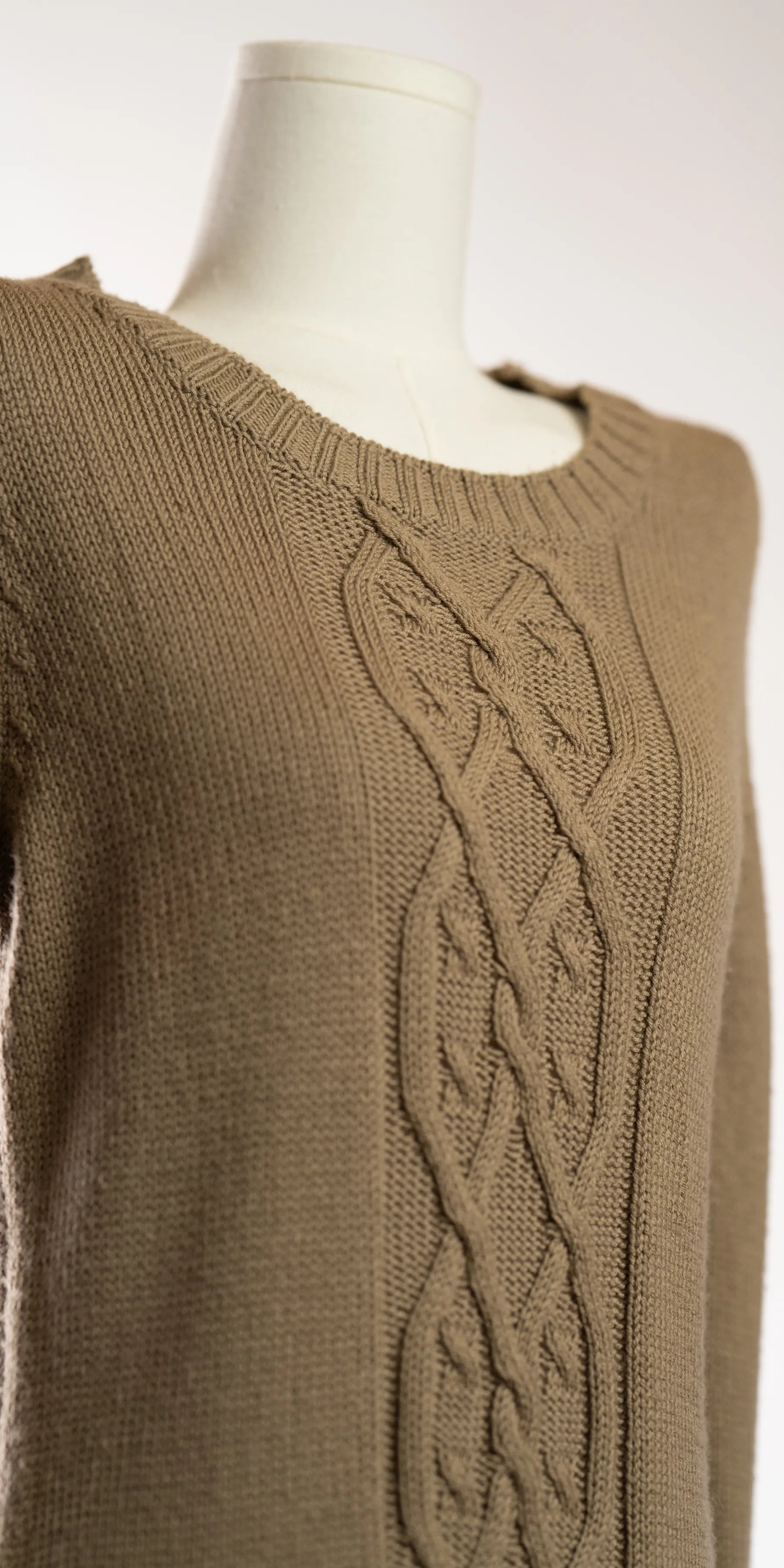 Rochie din lana tricotata