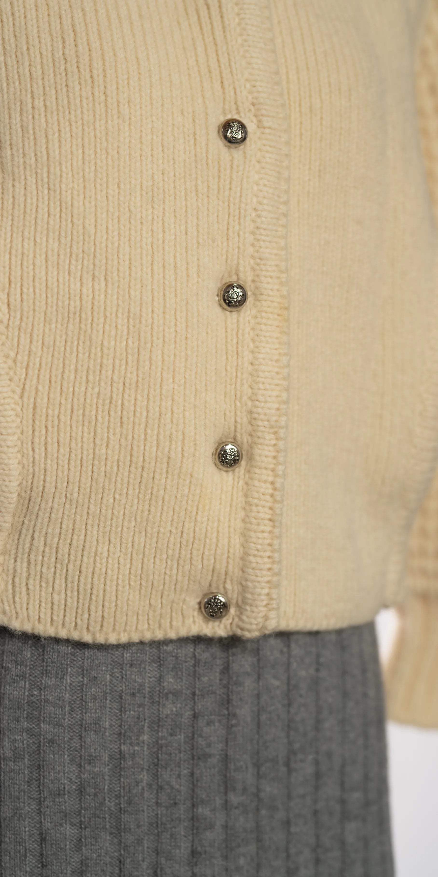 Cardigan cu umeri bufanti din lana