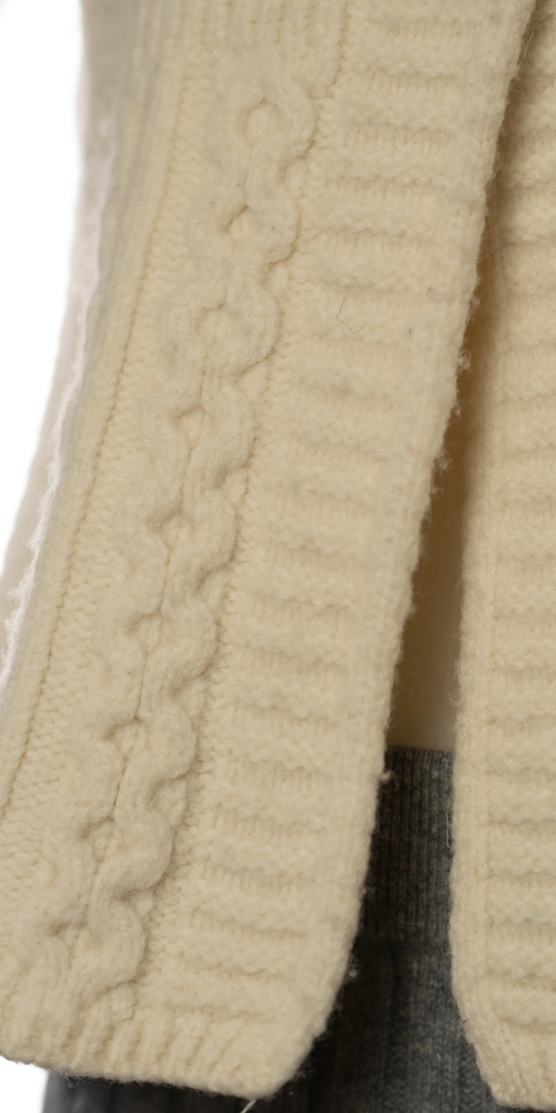 Cardigan din lana cu maneci 3/4