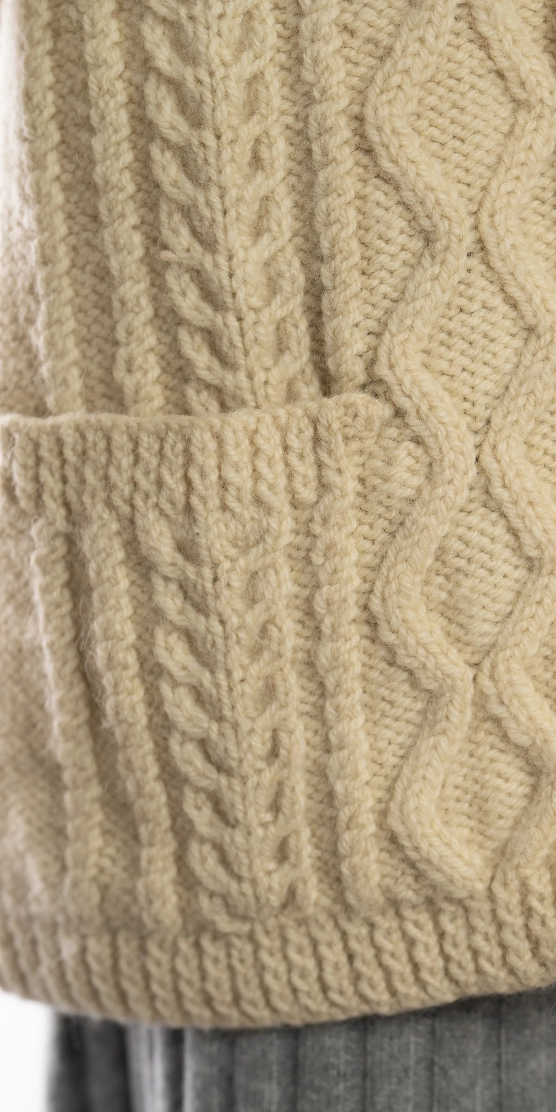 Cardigan lung din lana cu nasturi