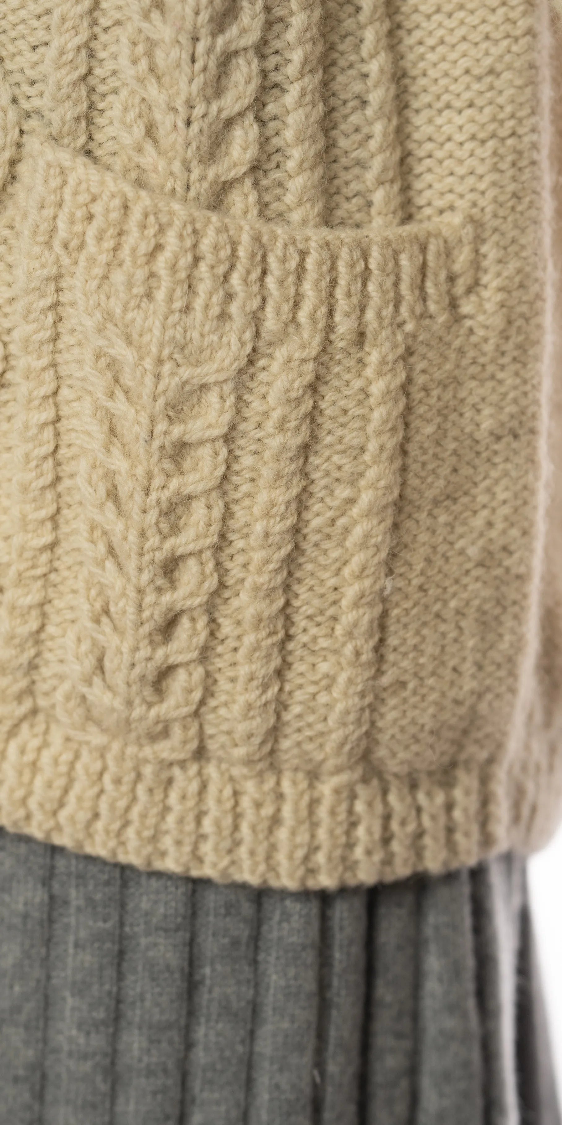 Cardigan lung din lana cu nasturi