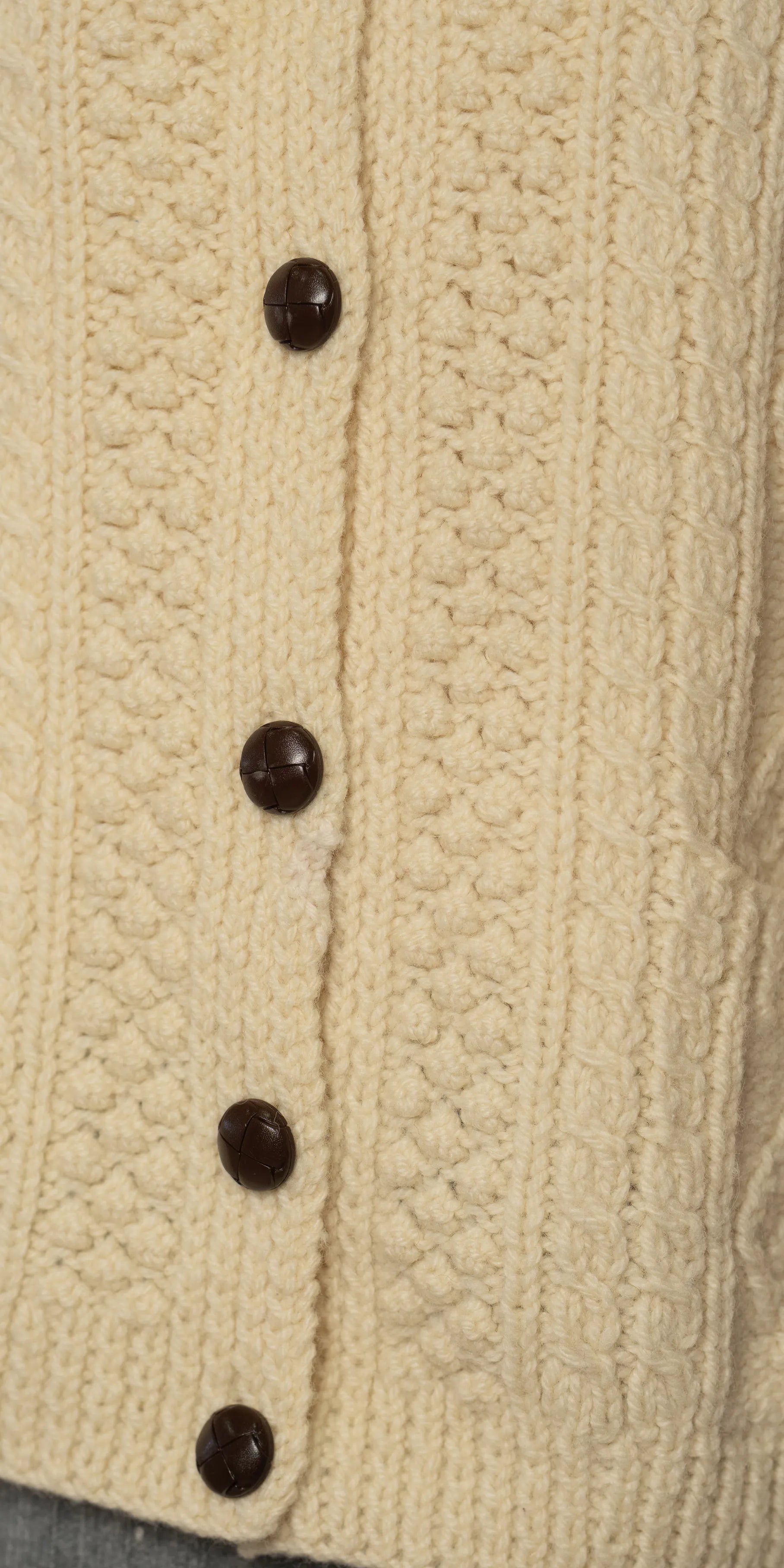 Cardigan cu buzunare din lana