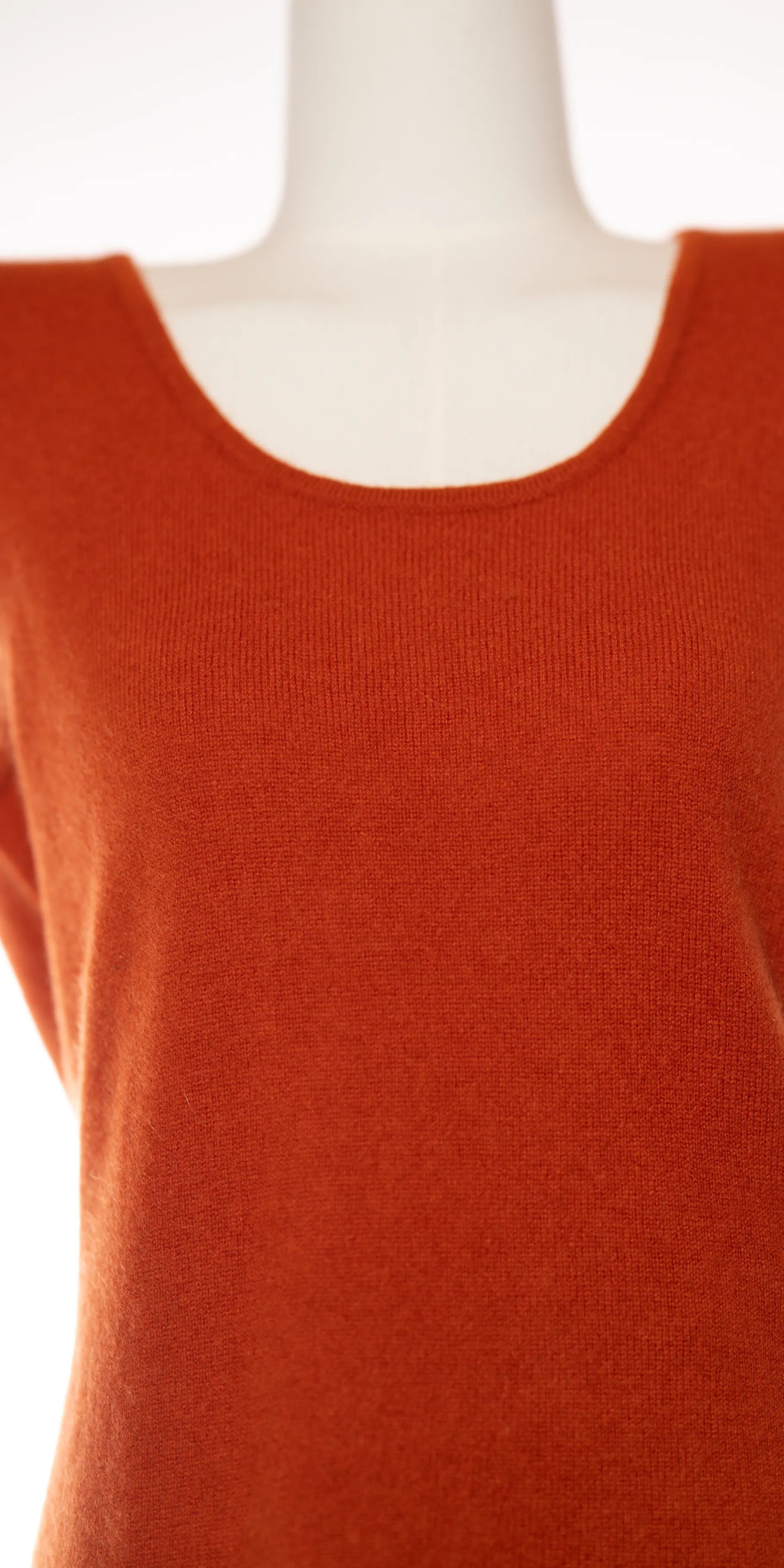 Bluza fara maneci din casmir fin - Neiman Marcus