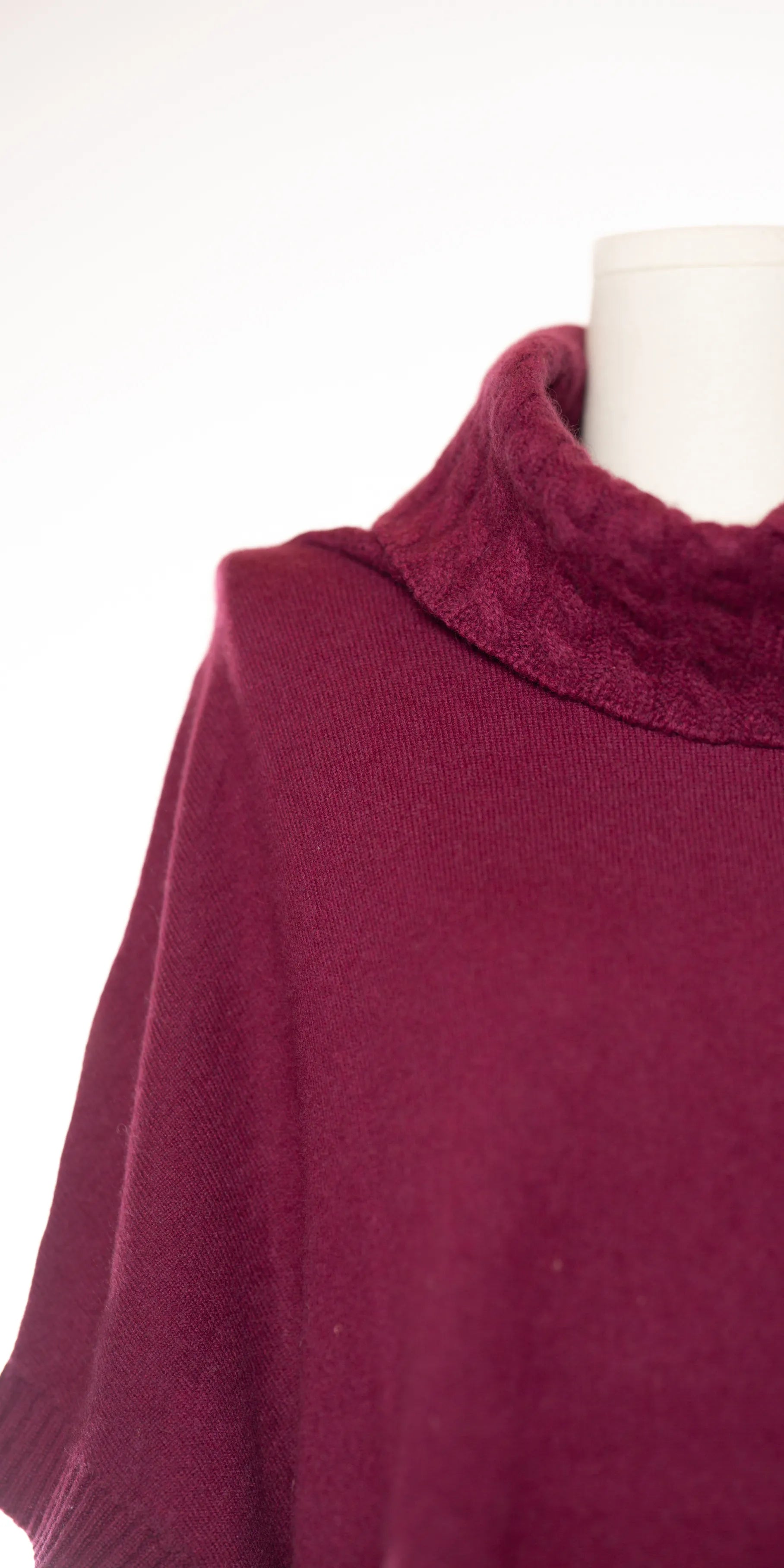 Bluza oversized cu maneci fluture din casmir