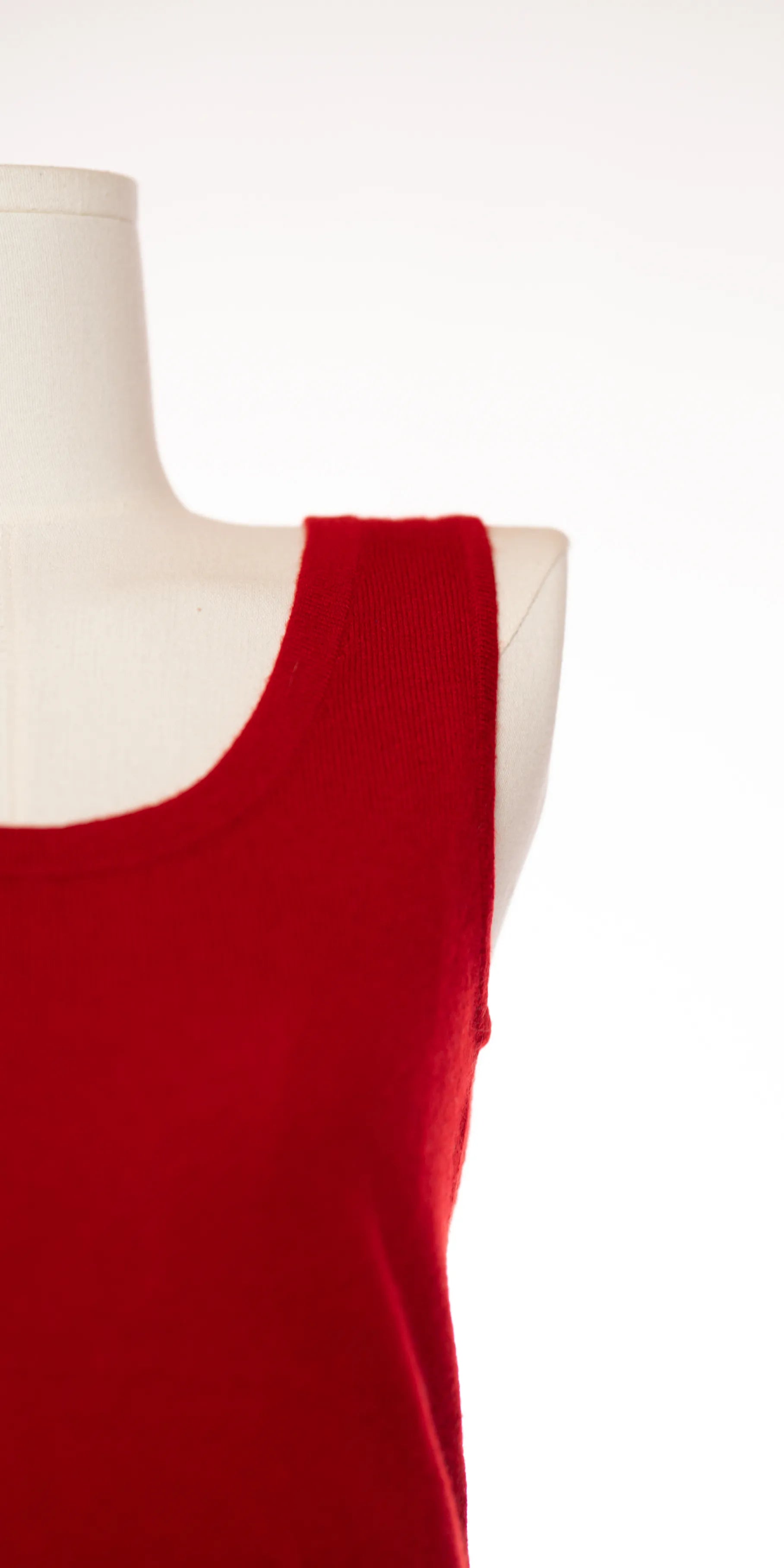 Bluza fara maneci din casmir - Neiman Marcus