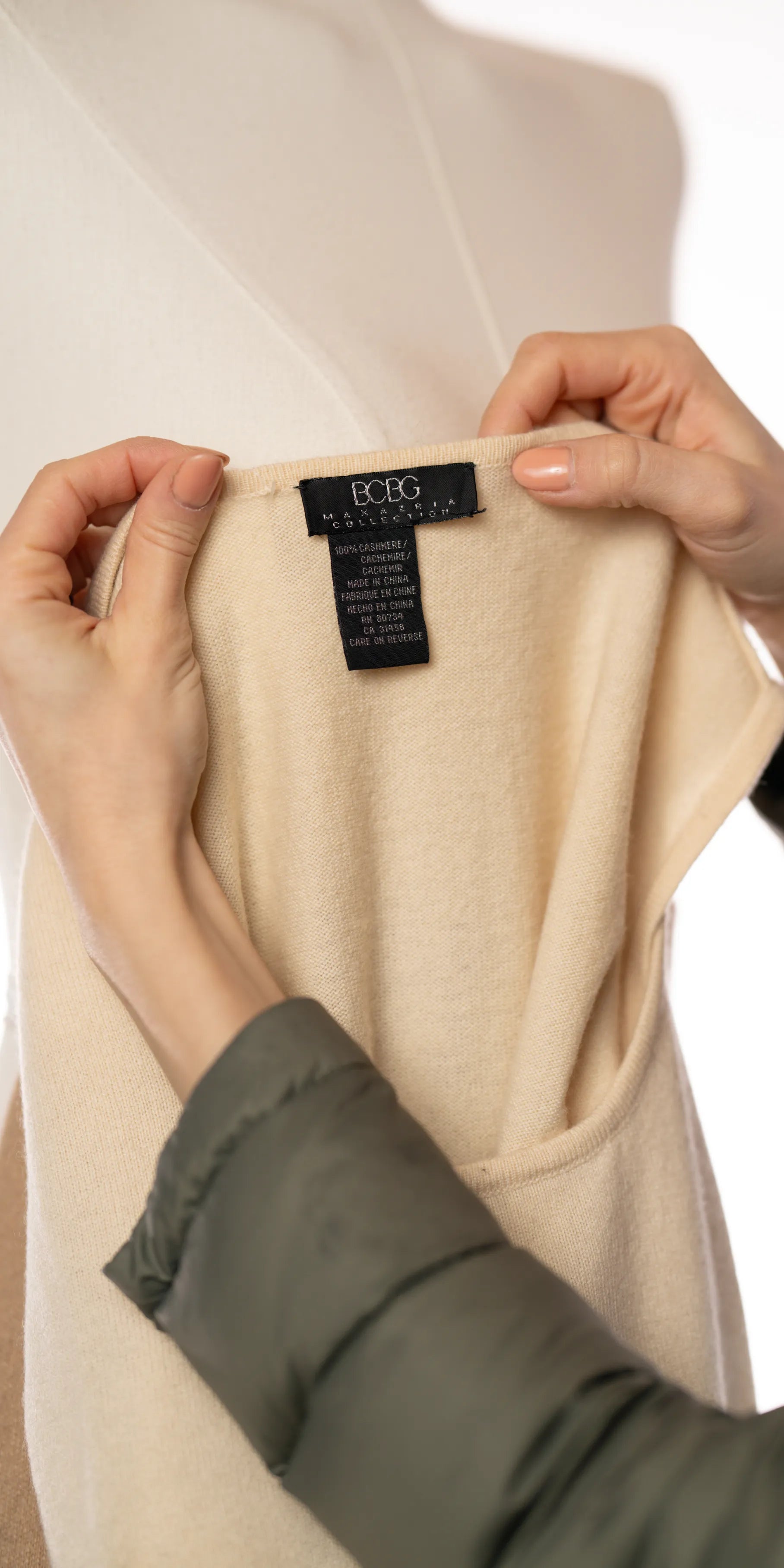 Bluza fara  maneci din casmir - BCBGMaxazria