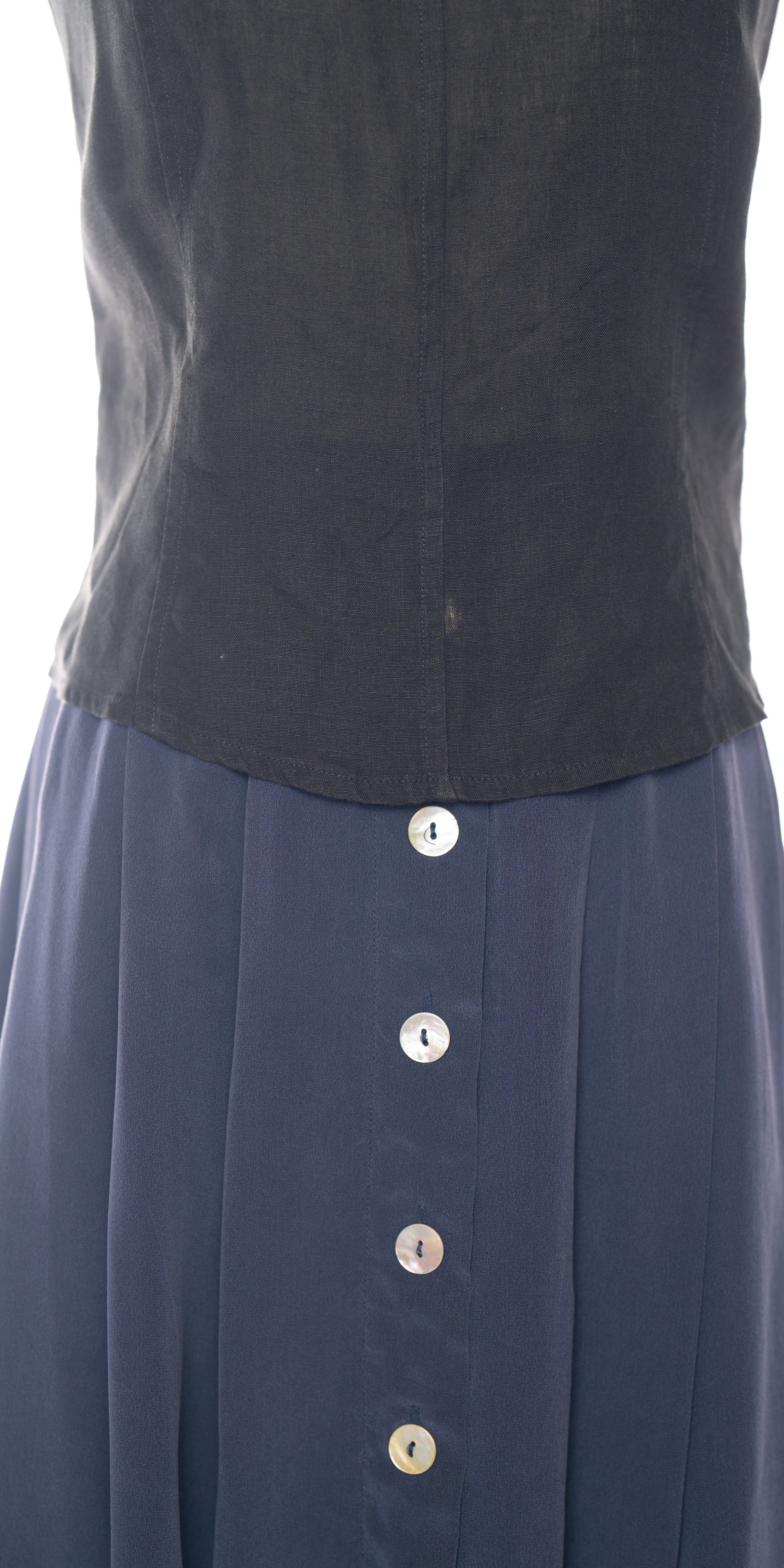 Top din in cu nasturi la spate- PennyBlack