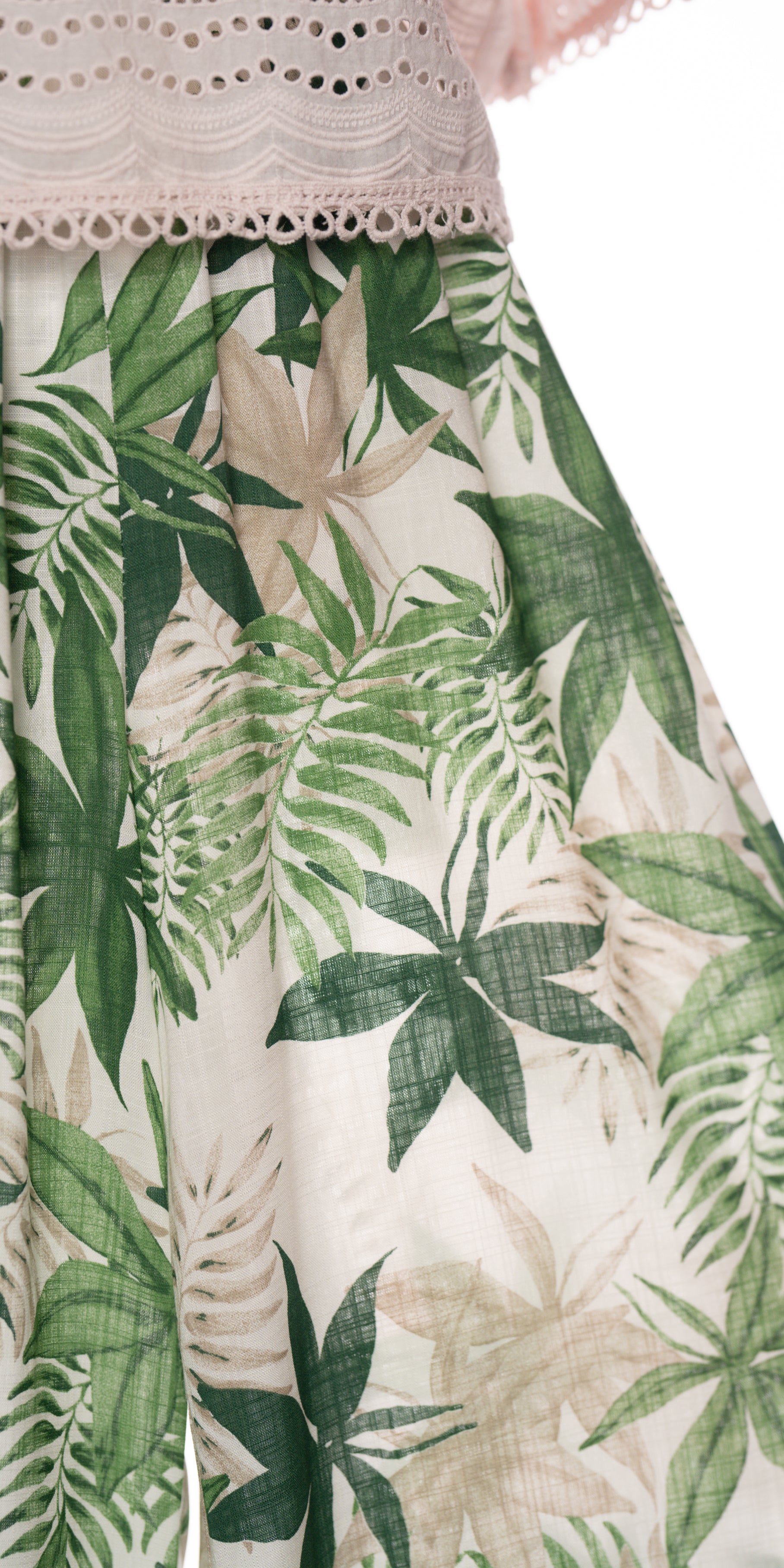 Pantaloni fluizi cu imprimeu exotic