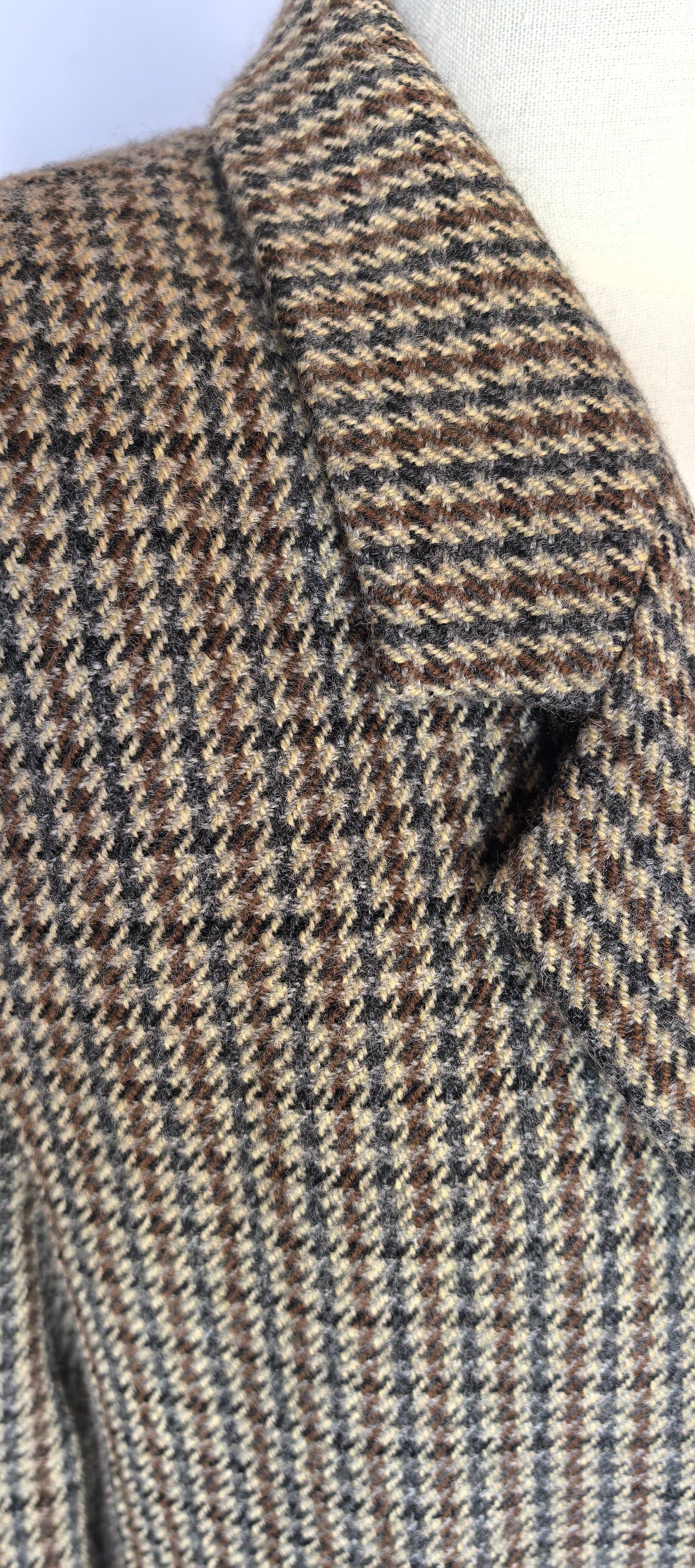 Sacou in carouri din lana