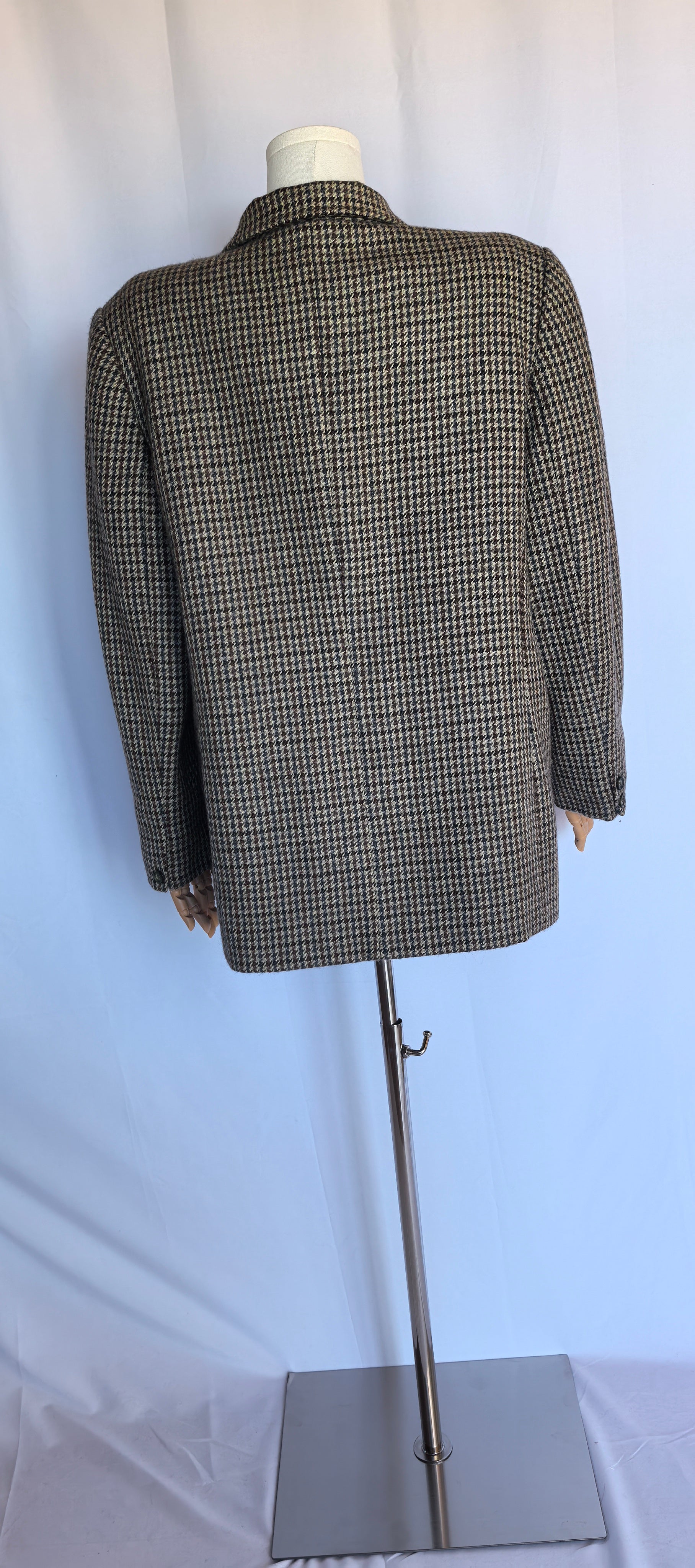 Sacou in carouri din lana