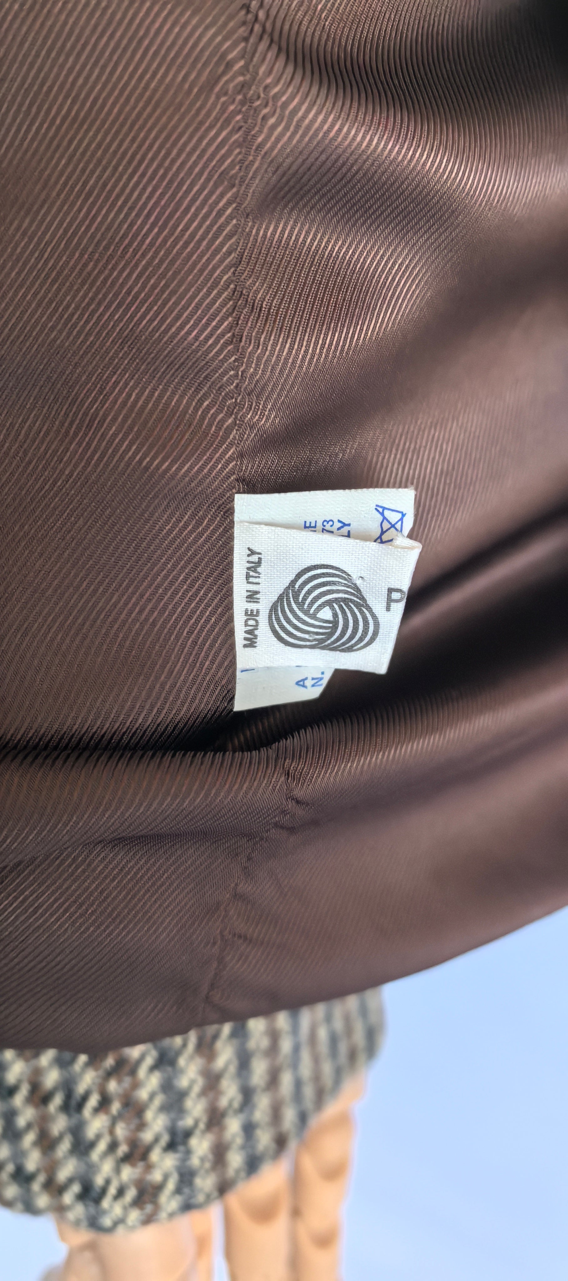 Sacou in carouri din lana