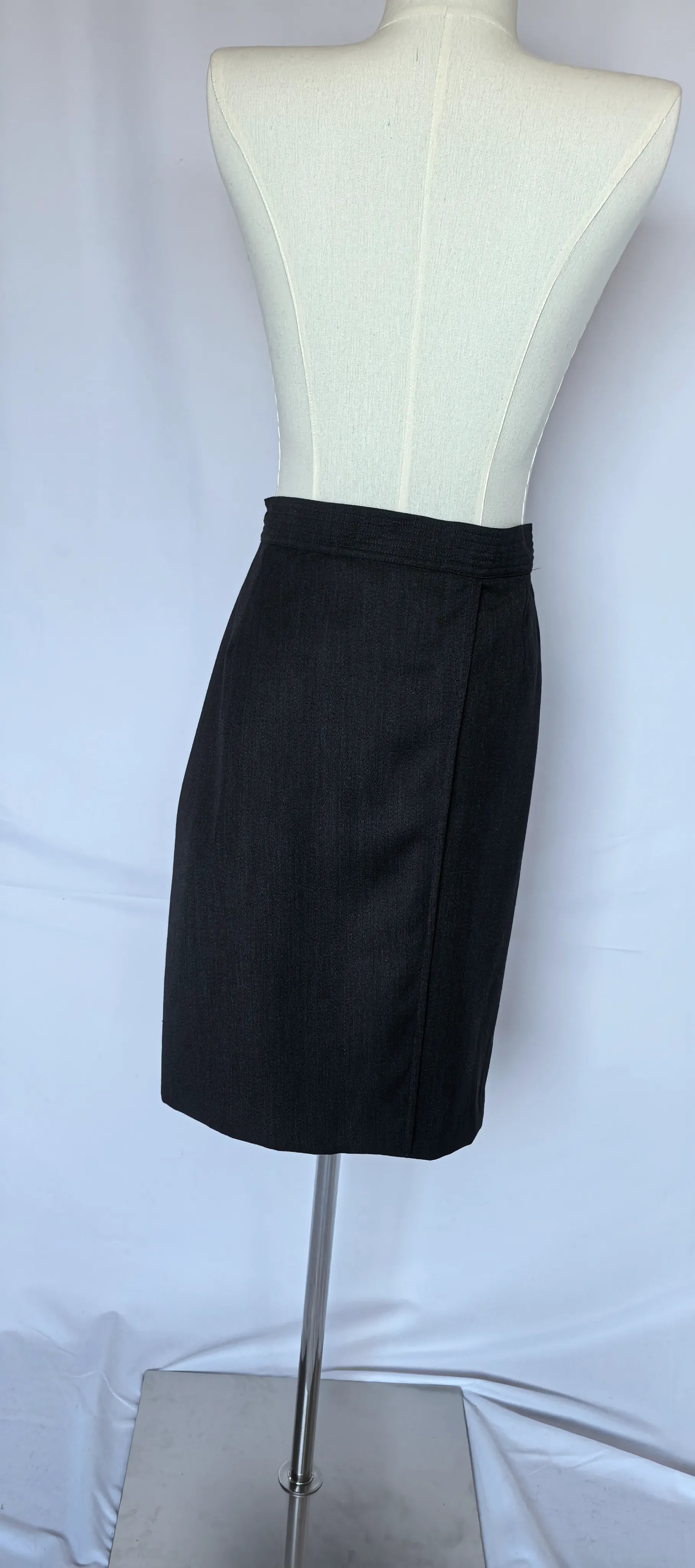 Fusta din lana virgina MaxMara