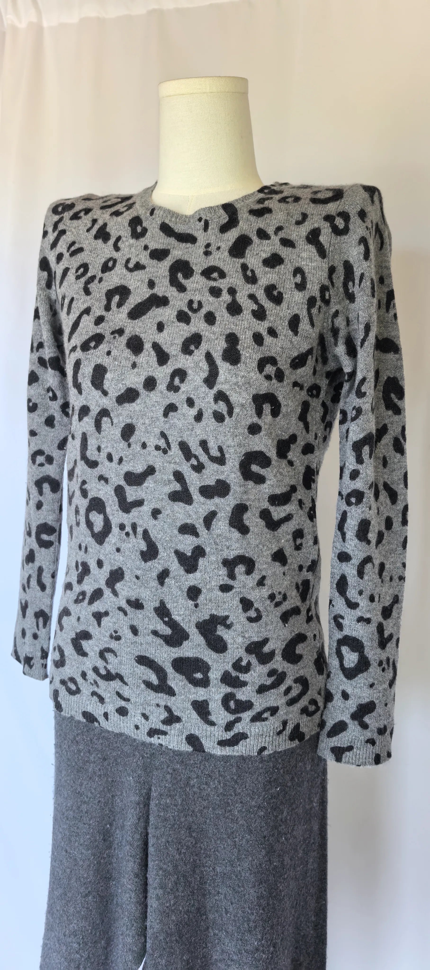 Pulover animal print din casmir - Morgan Taylor