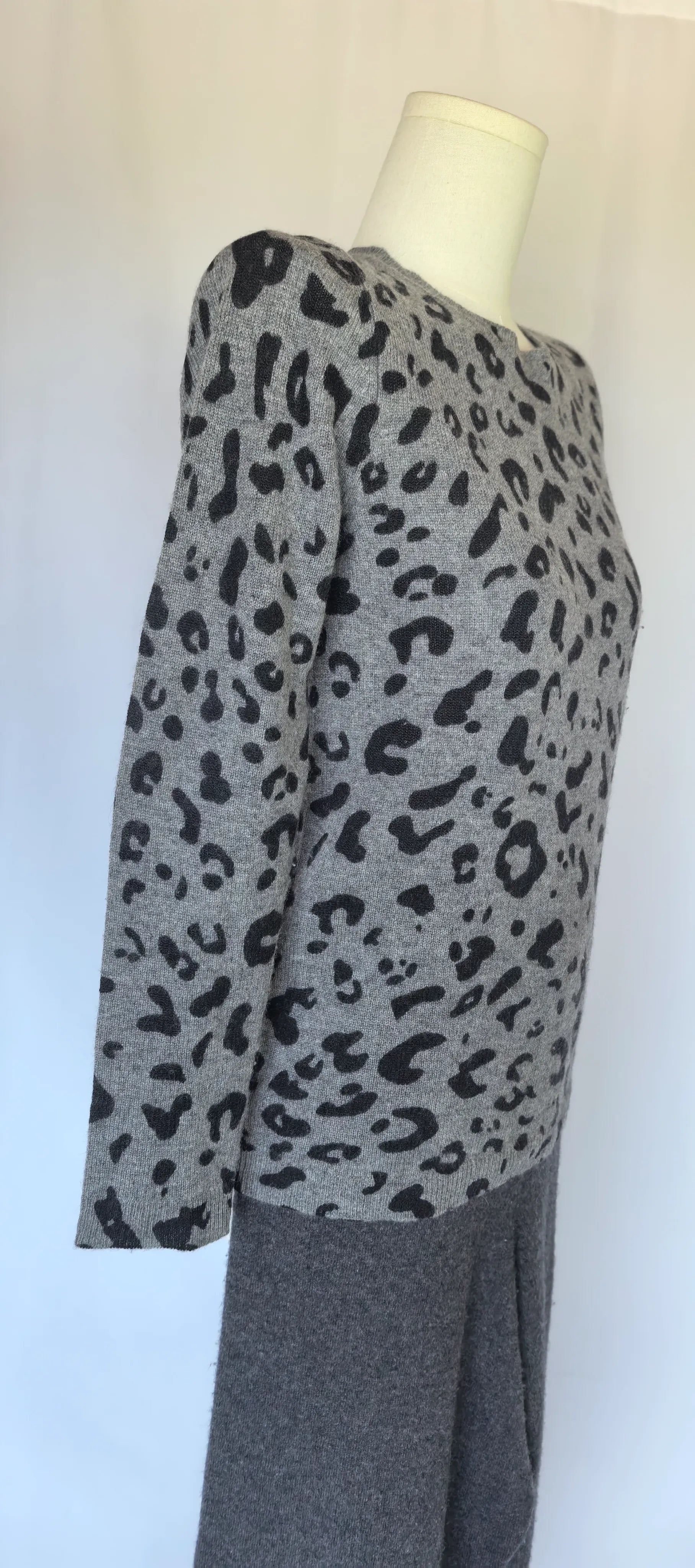 Pulover animal print din casmir - Morgan Taylor