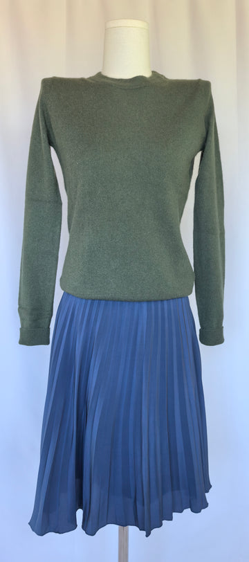 Pulover din casmir - Theory