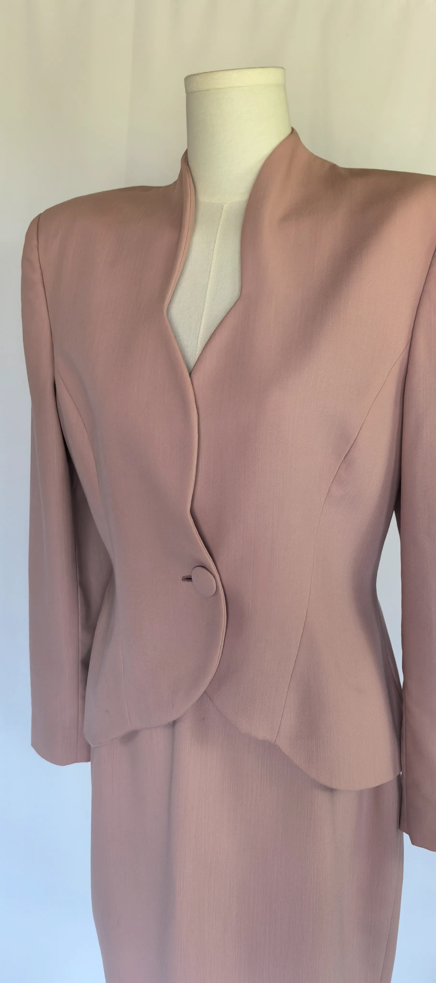 Deux piece din stofa de lana