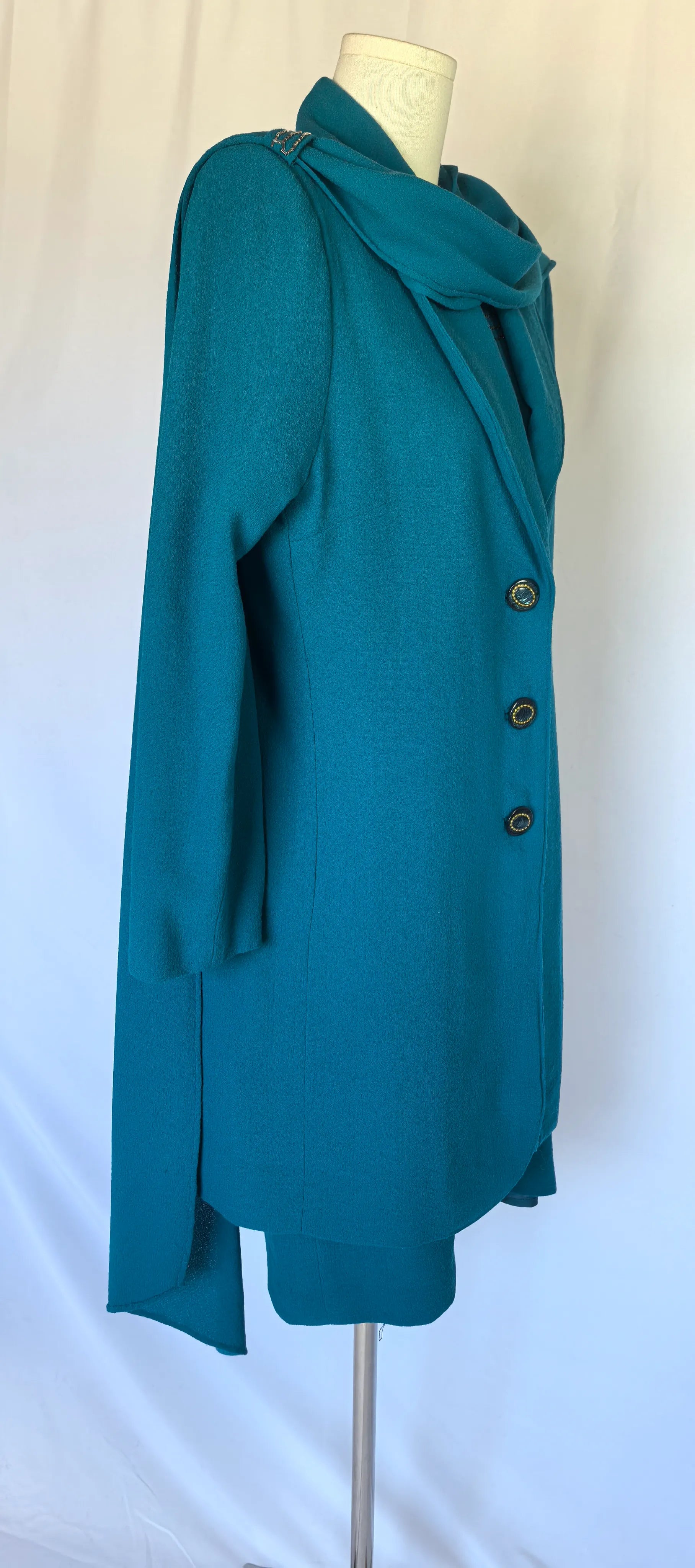 Deux piece din lana crep