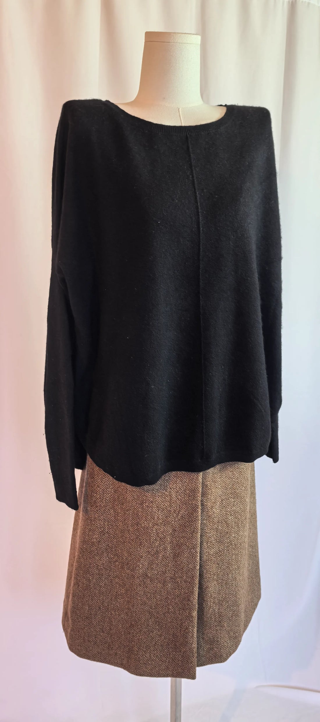 Pulover din casmir asimetric - Lord & Taylor