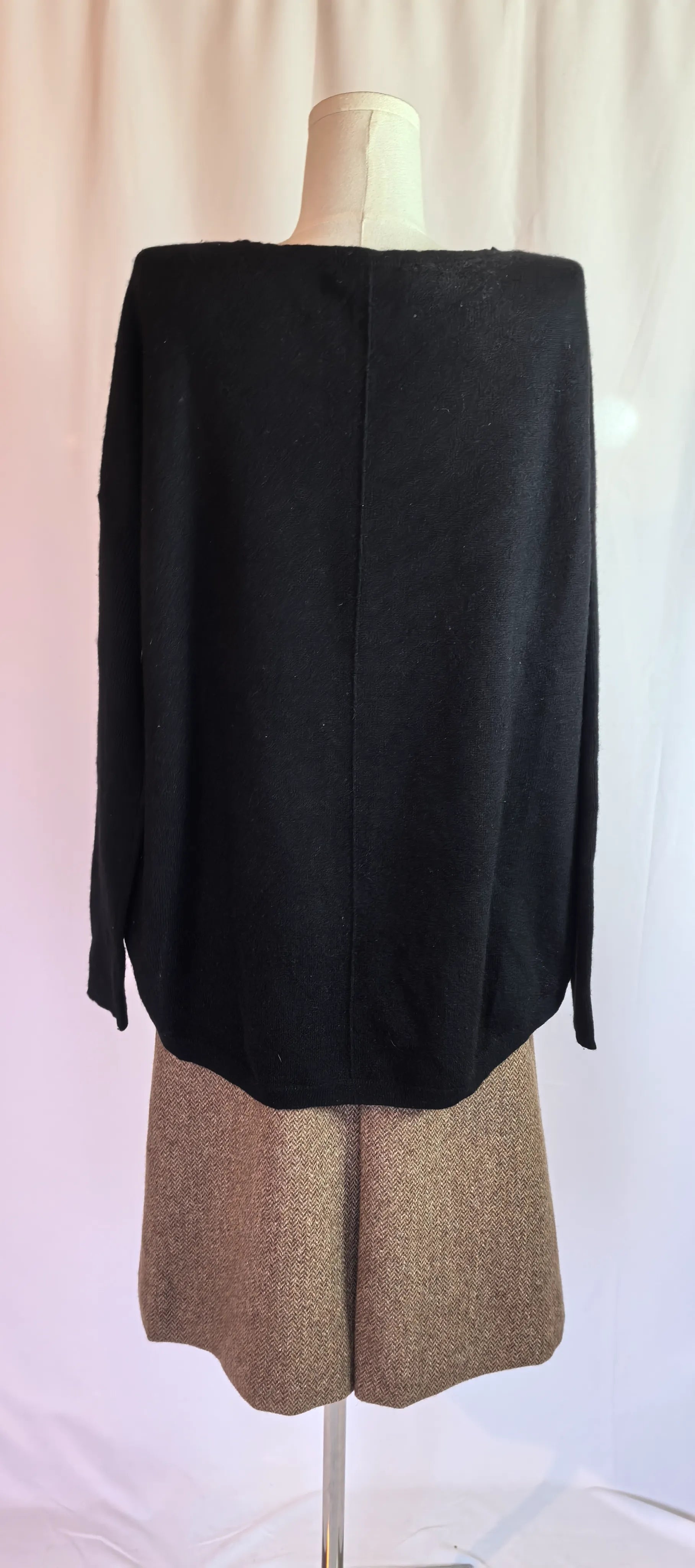 Pulover din casmir asimetric - Lord & Taylor