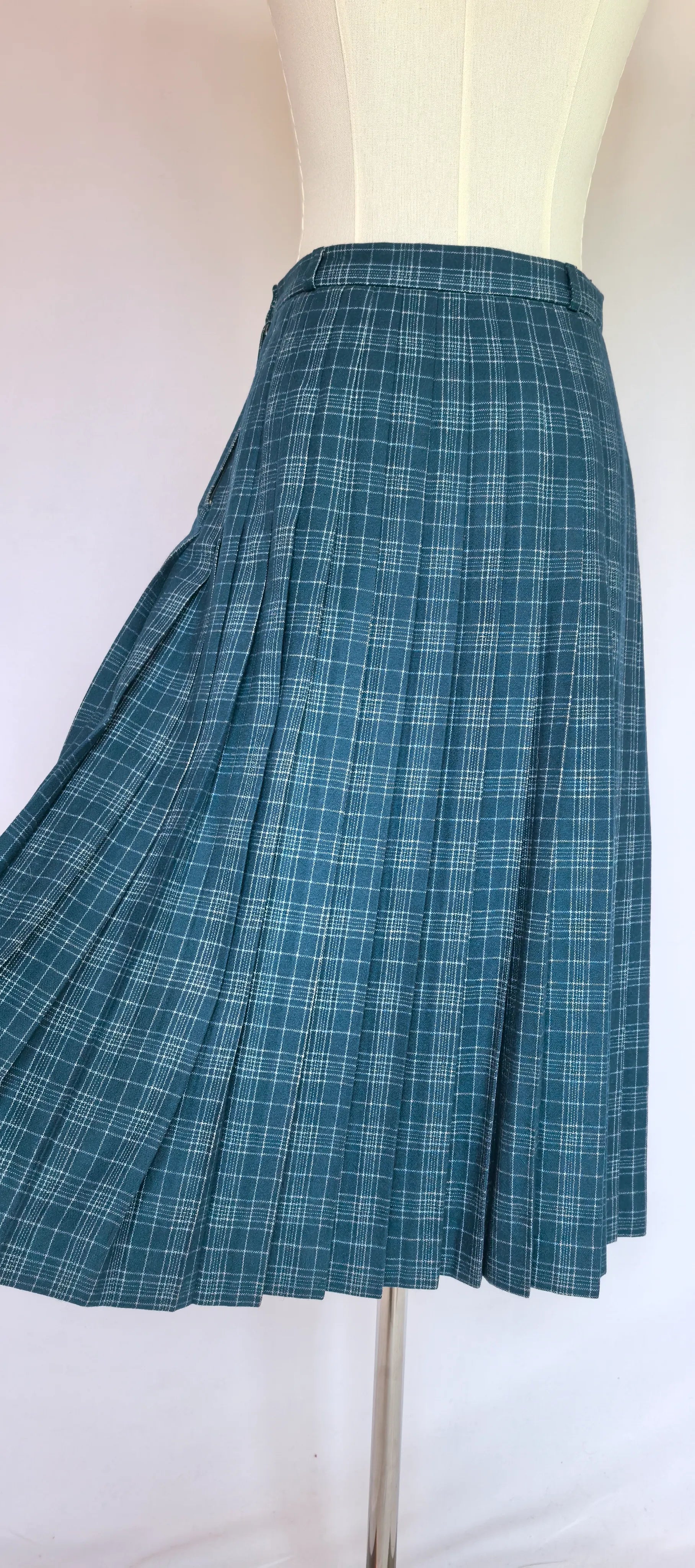 Fusta tartan din lana