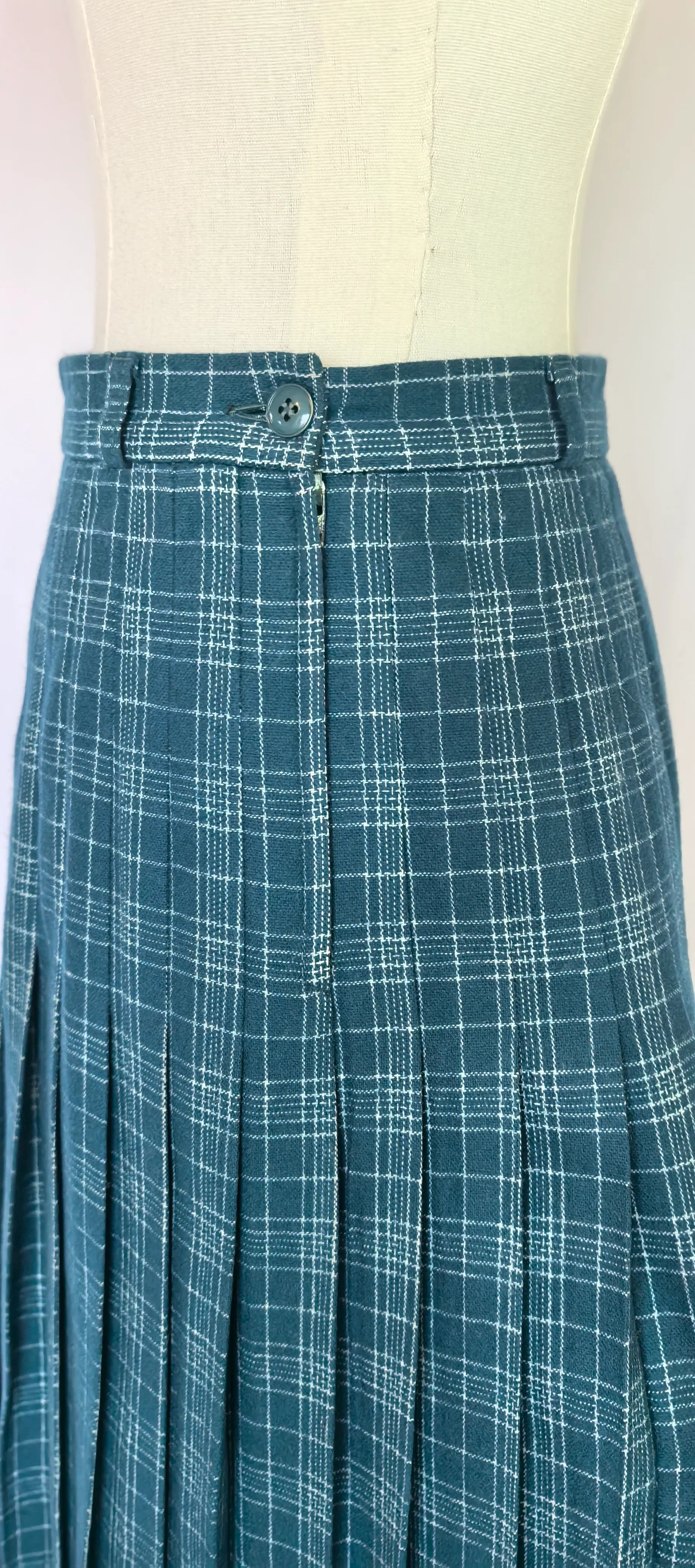 Fusta tartan din lana