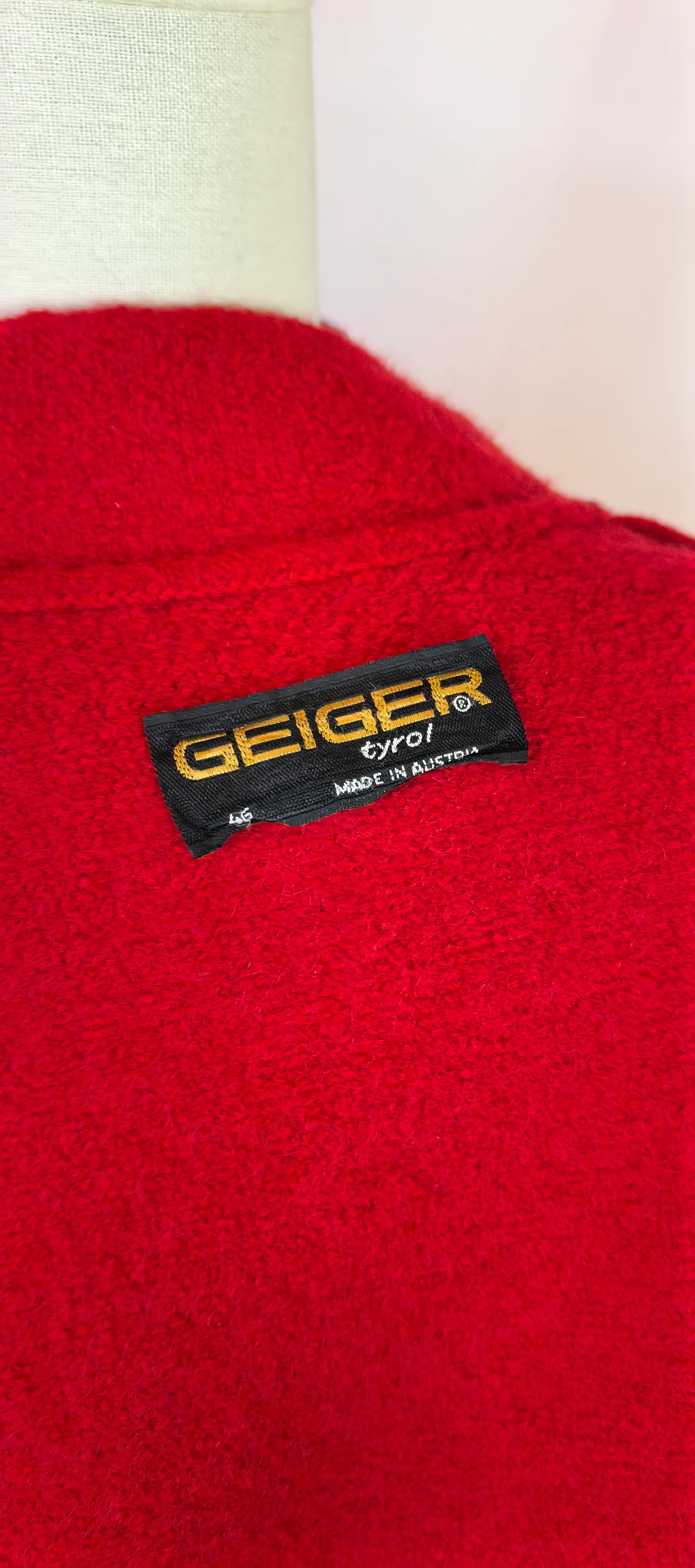 Jacheta din lana fiarta - Geiger