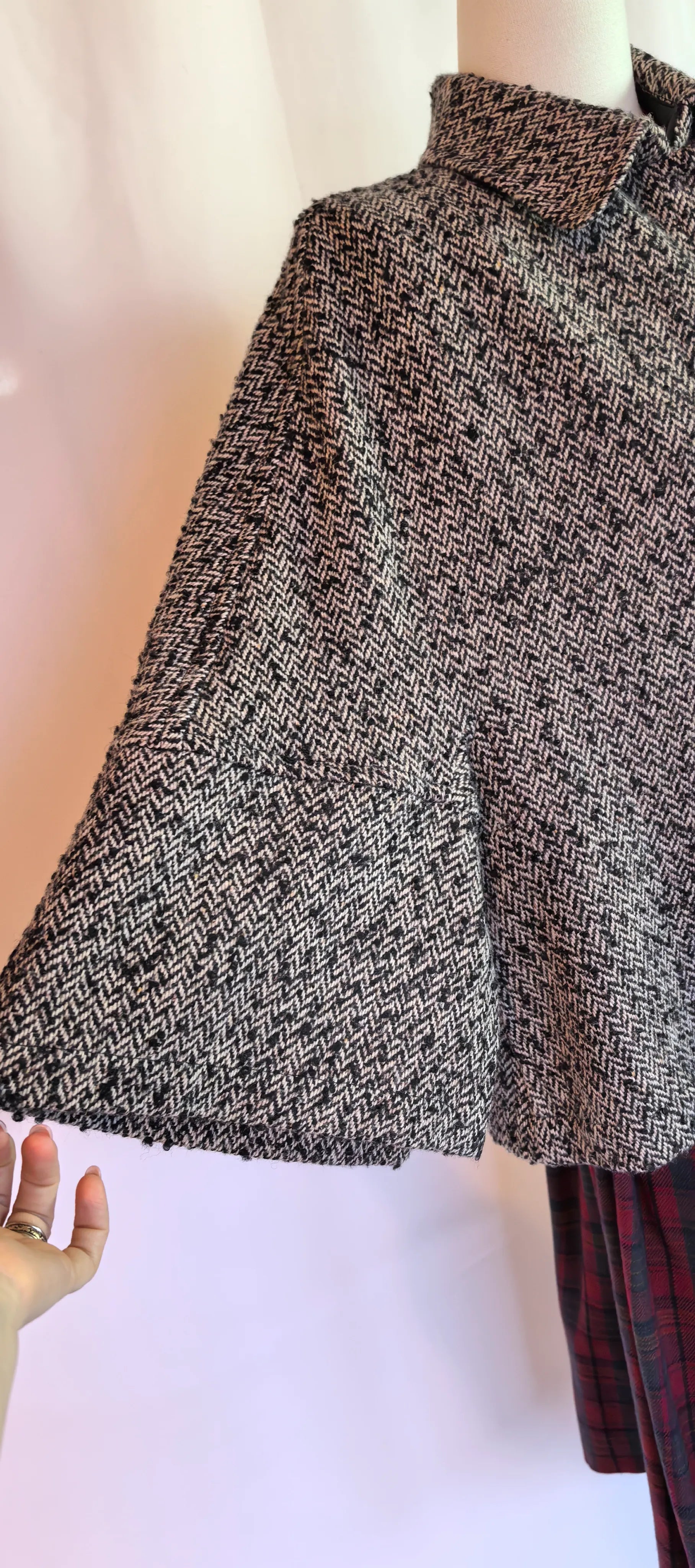 Haina din lana cu maneci fluture - Anna Malanca