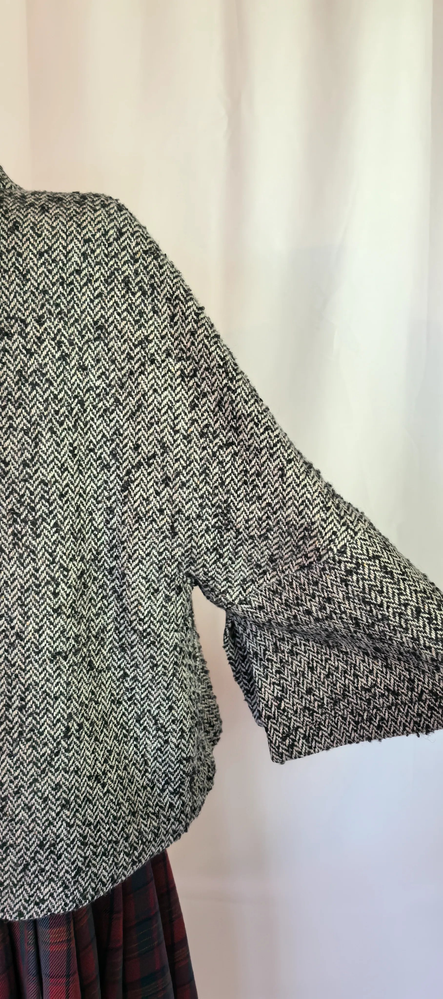 Haina din lana cu maneci fluture - Anna Malanca