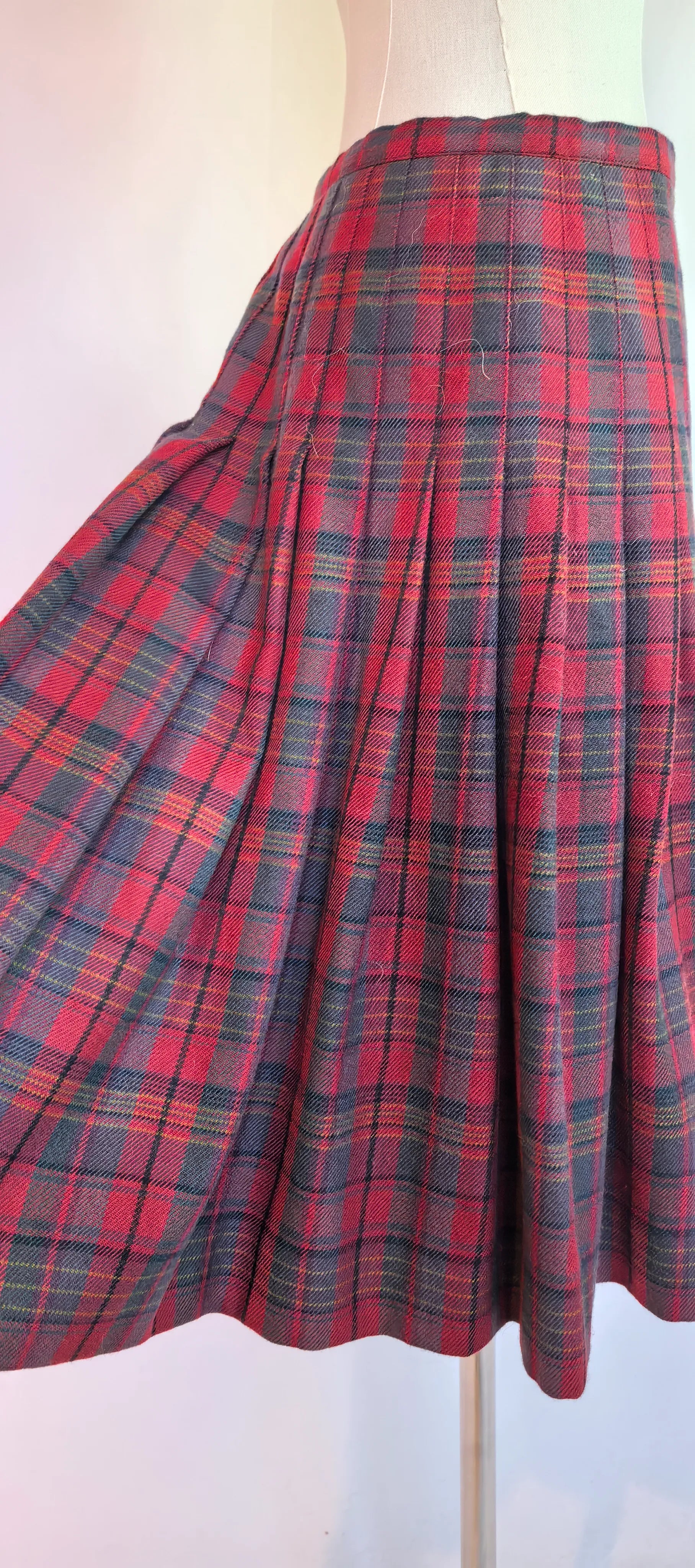 Fusta tartan din lana cu talie reglabila