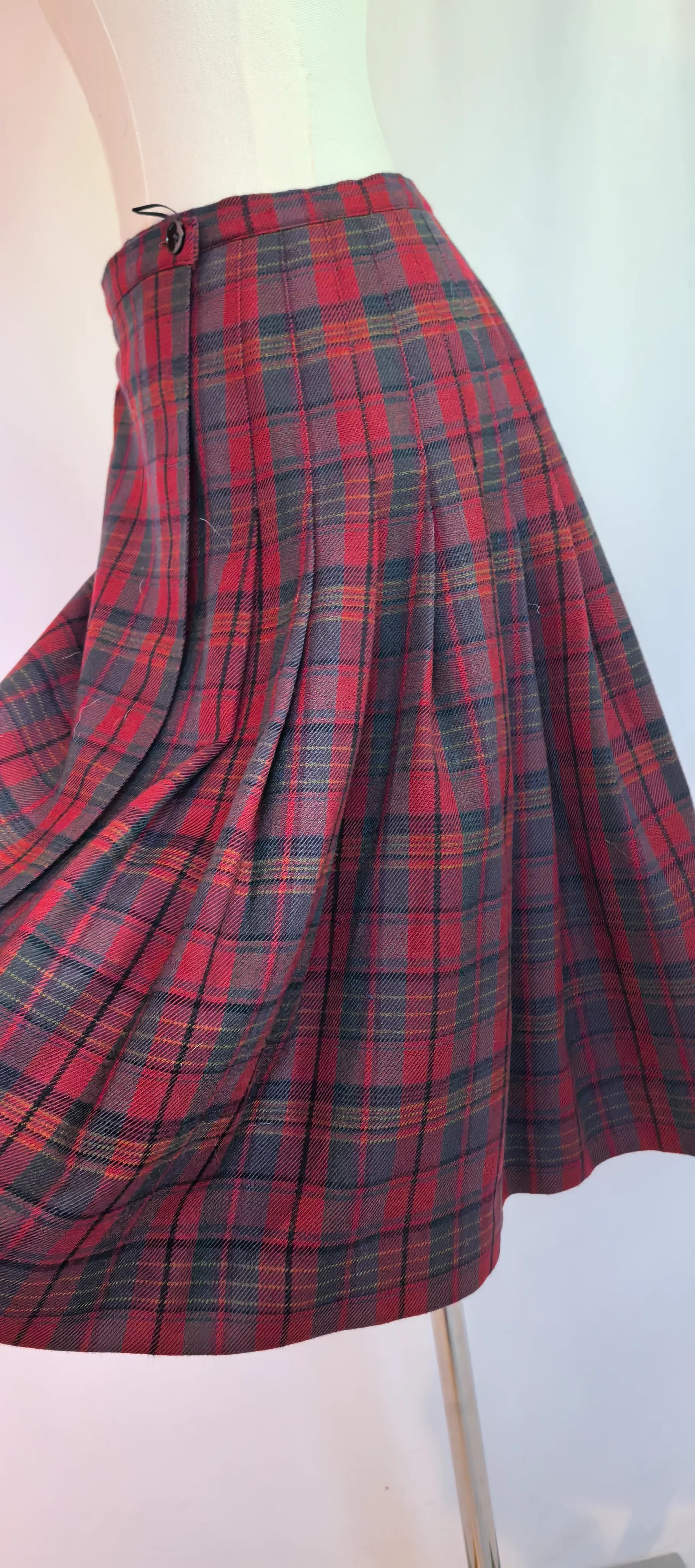 Fusta tartan din lana cu talie reglabila