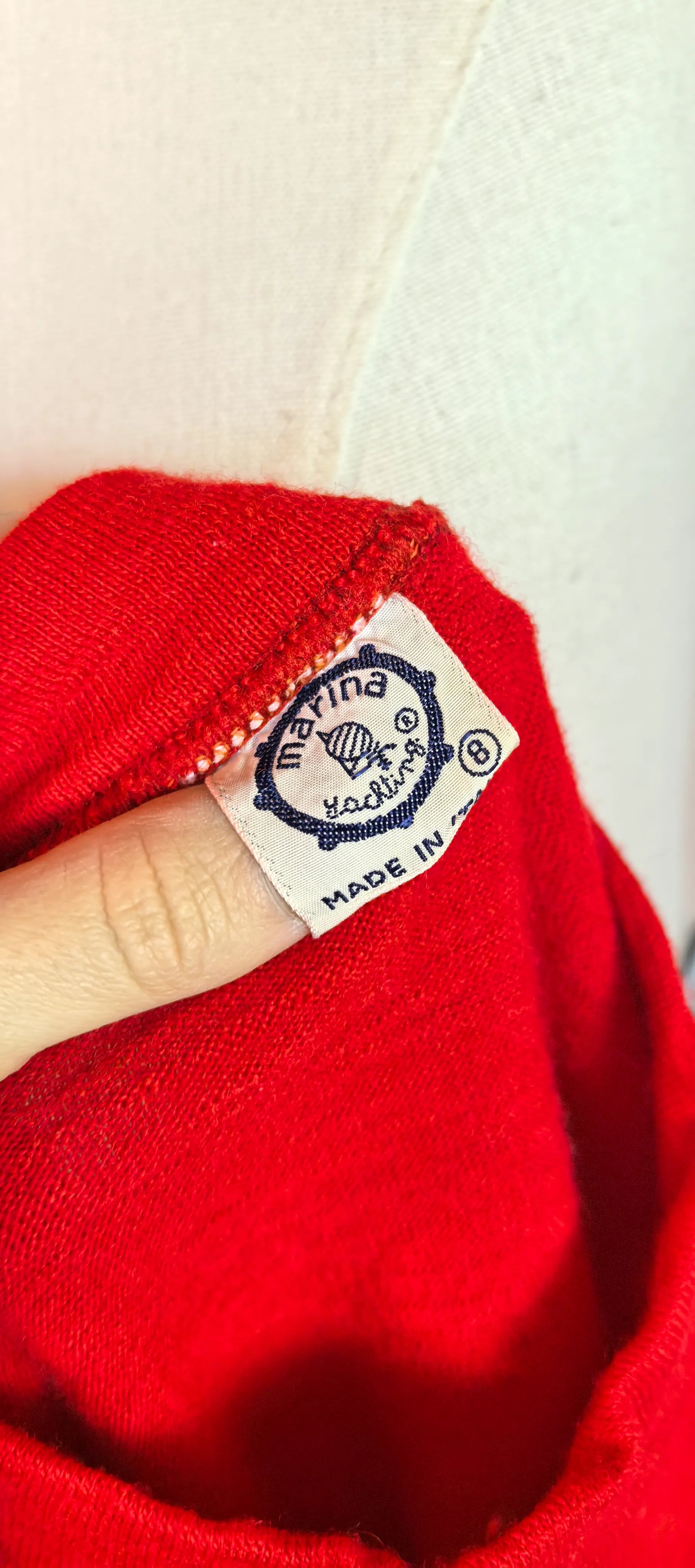 Bluza prim strat de lana