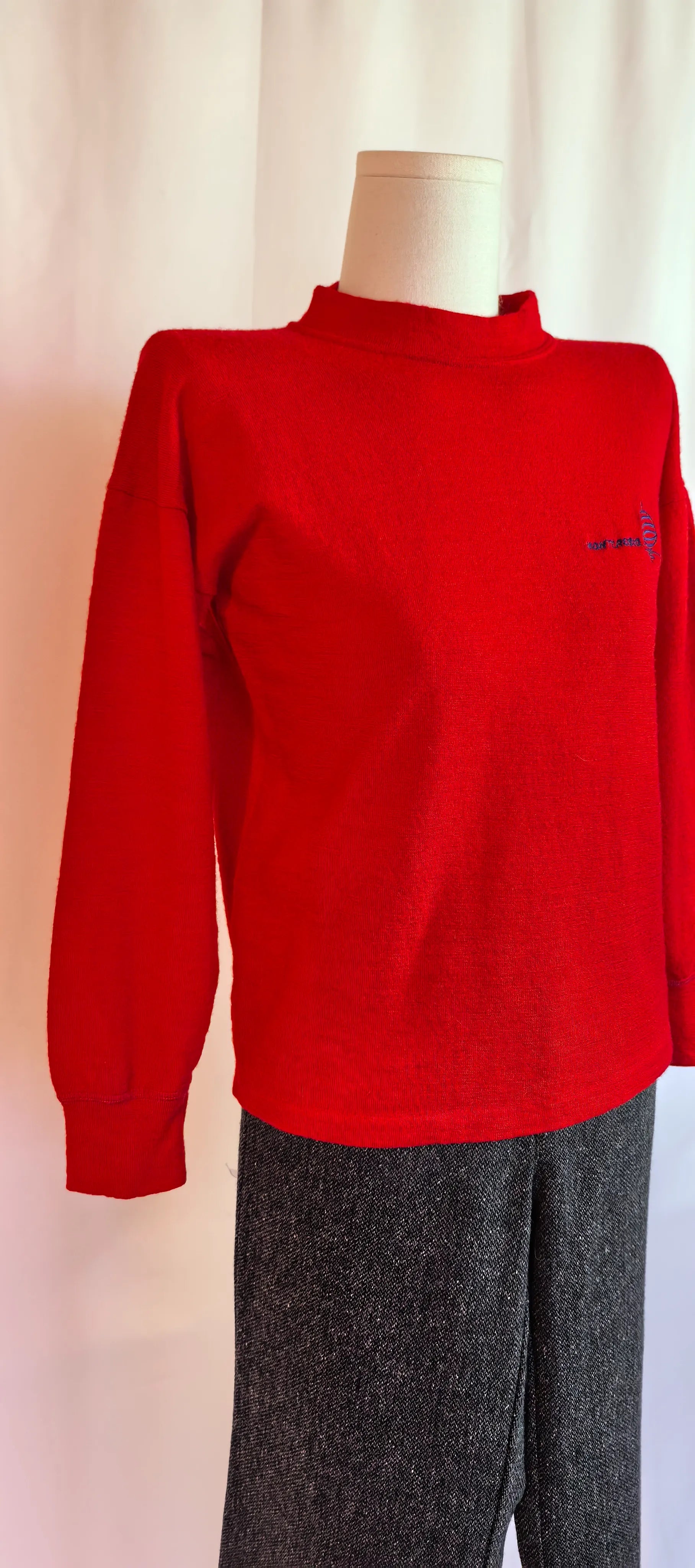 Bluza prim strat de lana