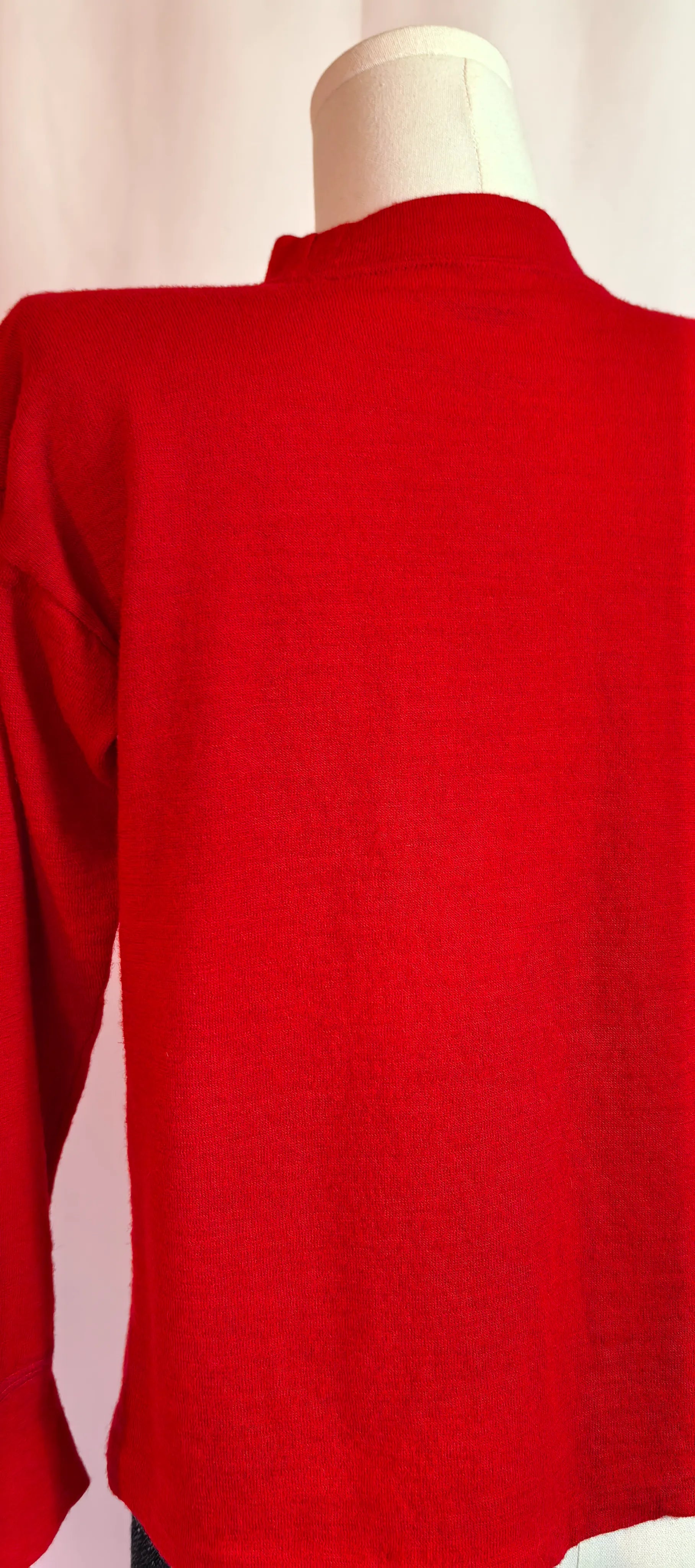 Bluza prim strat de lana