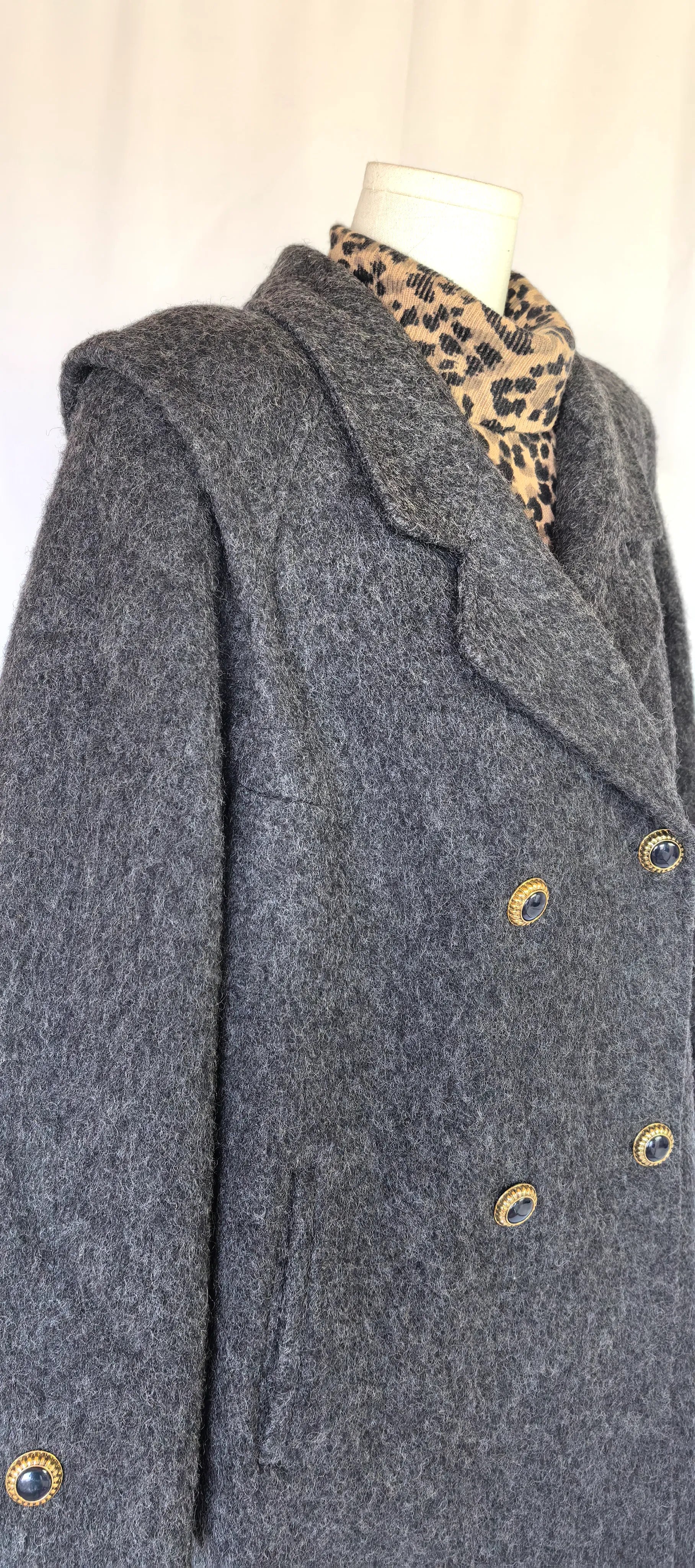 Palton amplu din lana  cu fir lung -Team Mode