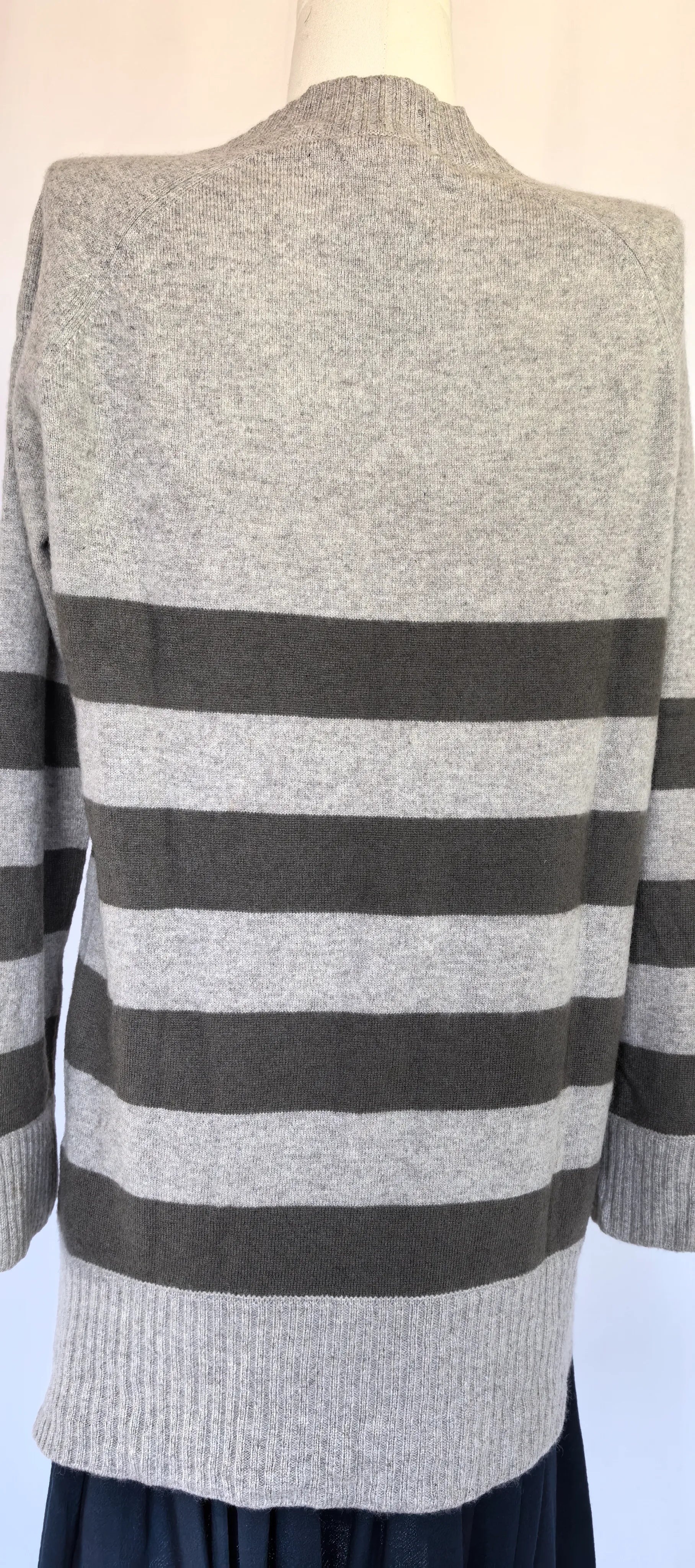 Pulover din casmir lung