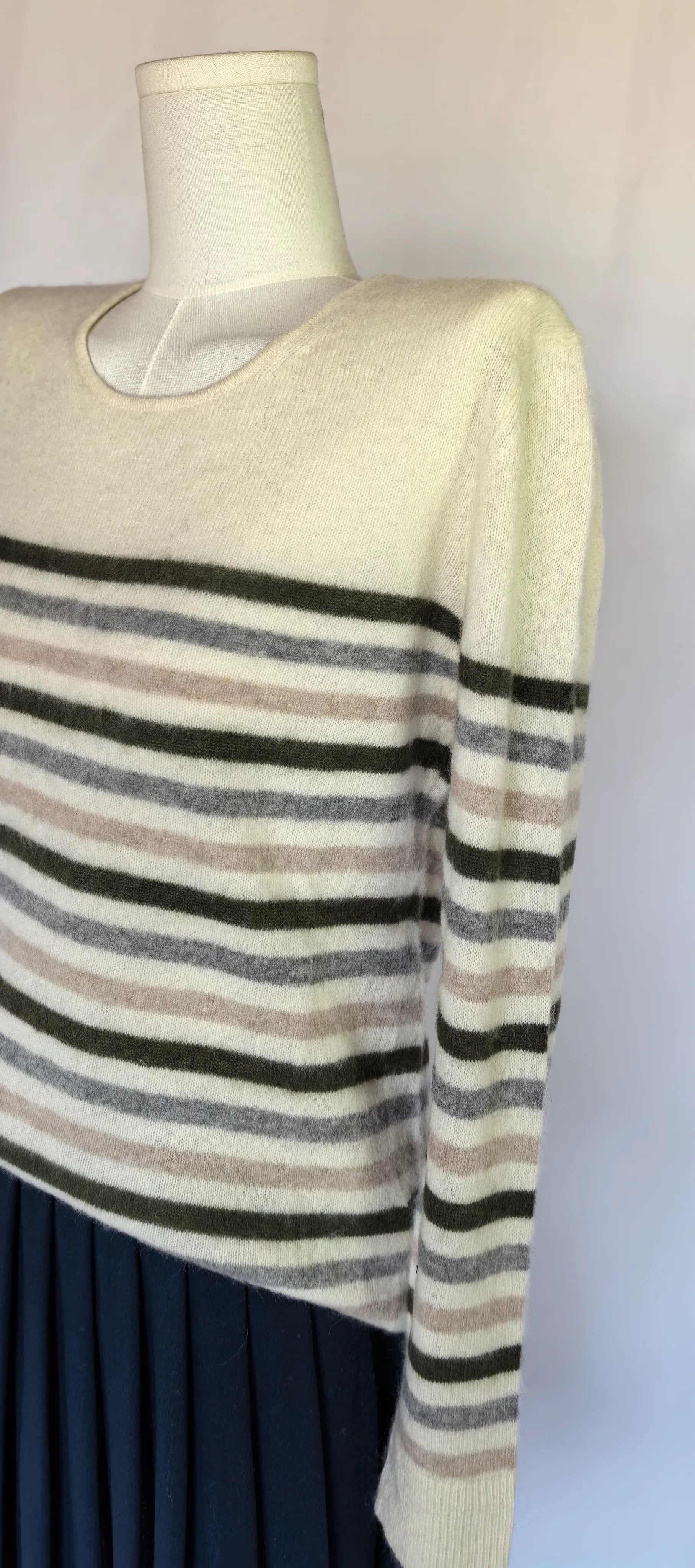 Pulover in dungi din casmir - 41 HawtHorn