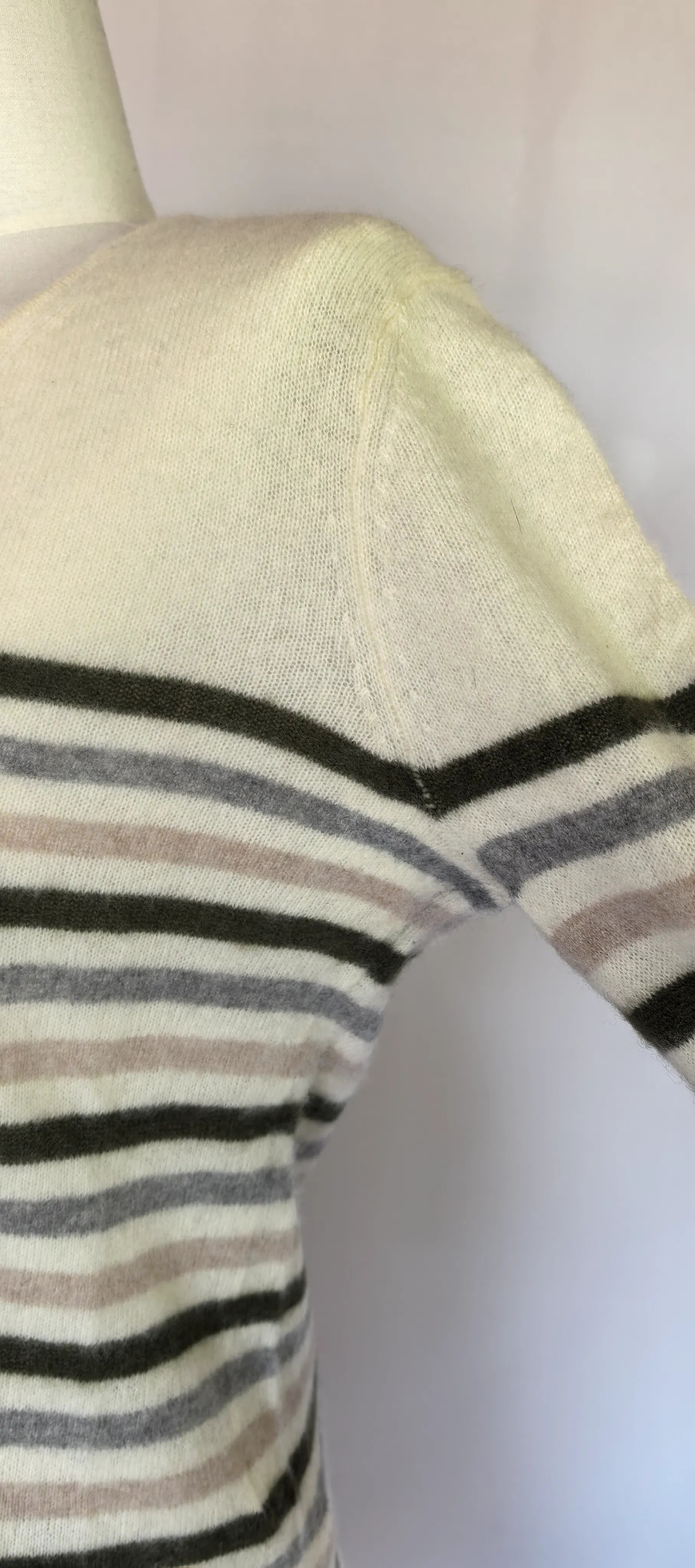 Pulover in dungi din casmir - 41 HawtHorn