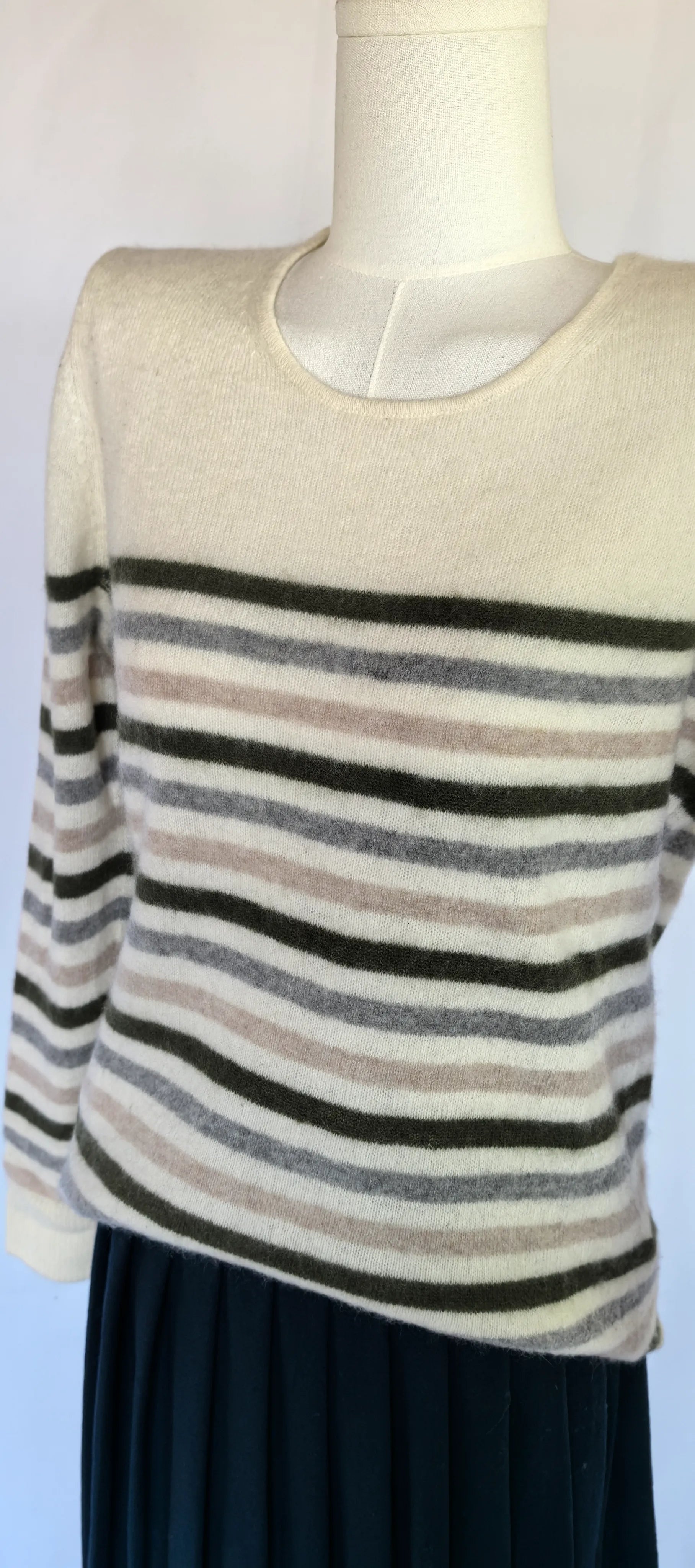 Pulover in dungi din casmir - 41 HawtHorn