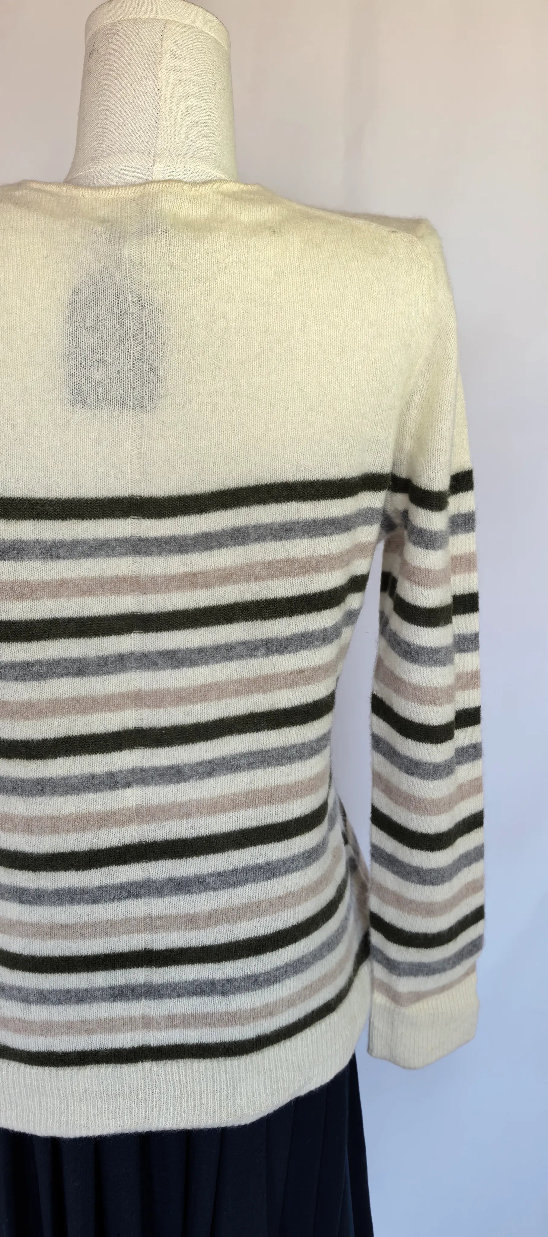 Pulover in dungi din casmir - 41 HawtHorn