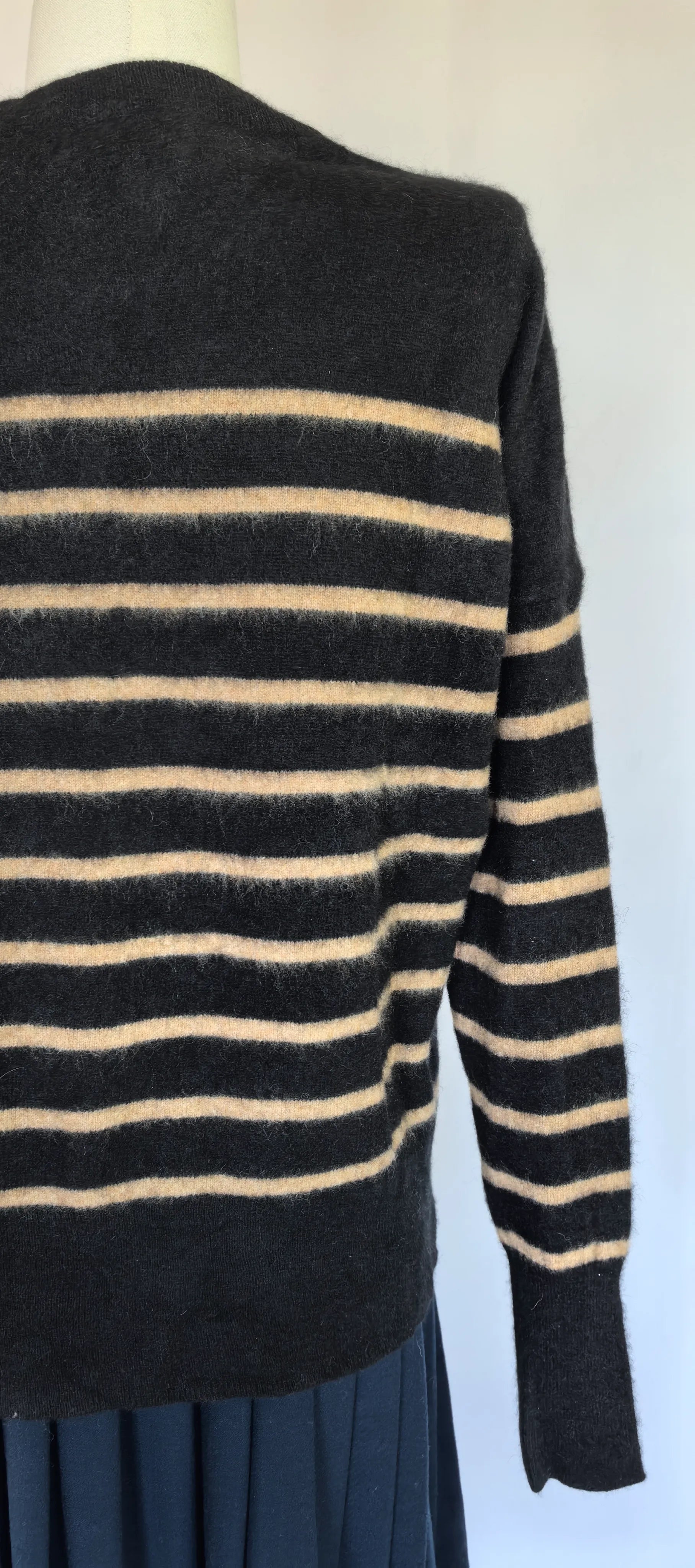 Pulover cu dungi din dublu fir de casmir - Tahari