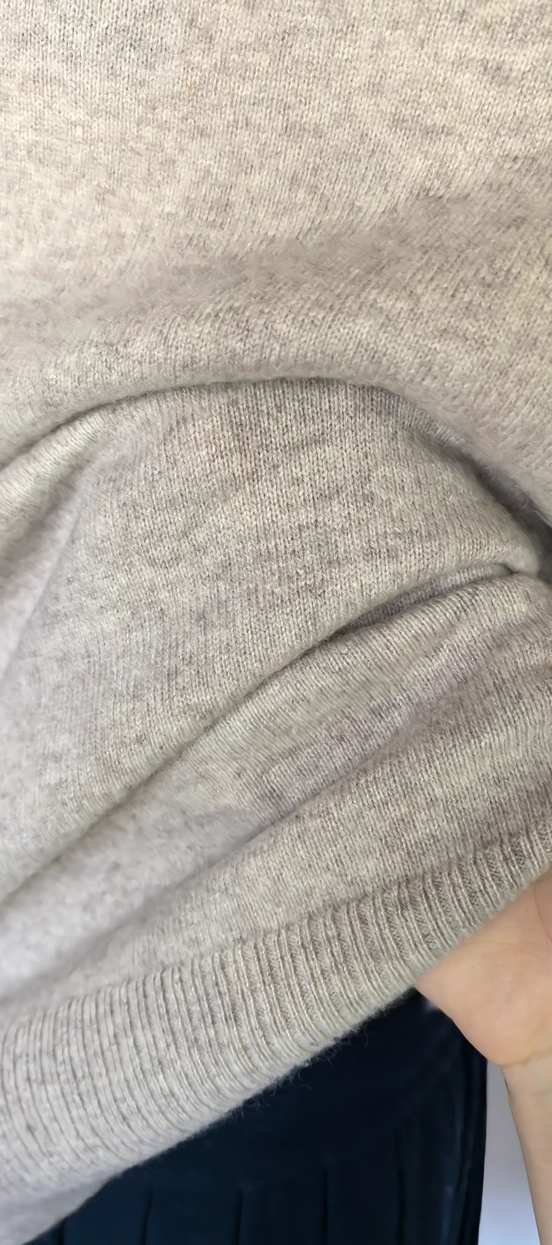 Pulover din casmir - Tahari