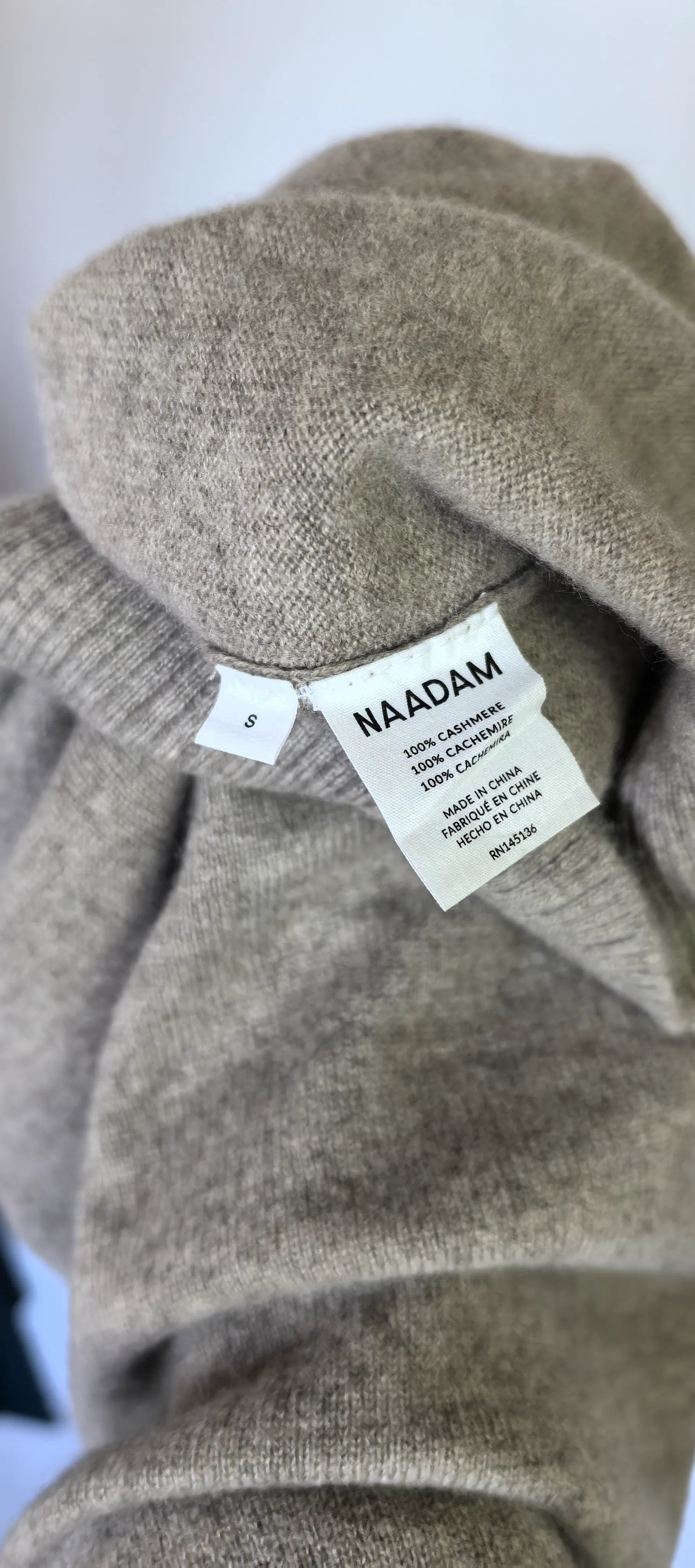 Pulover lung din casmir - Naadam