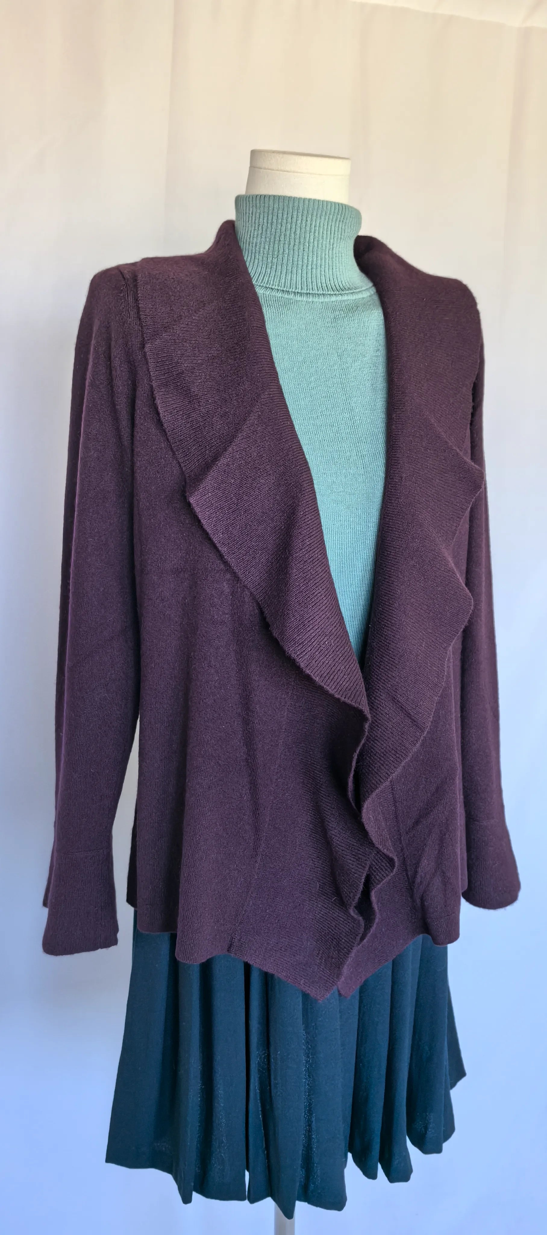 Cardigan din casmir cu volane - Ann Taylor