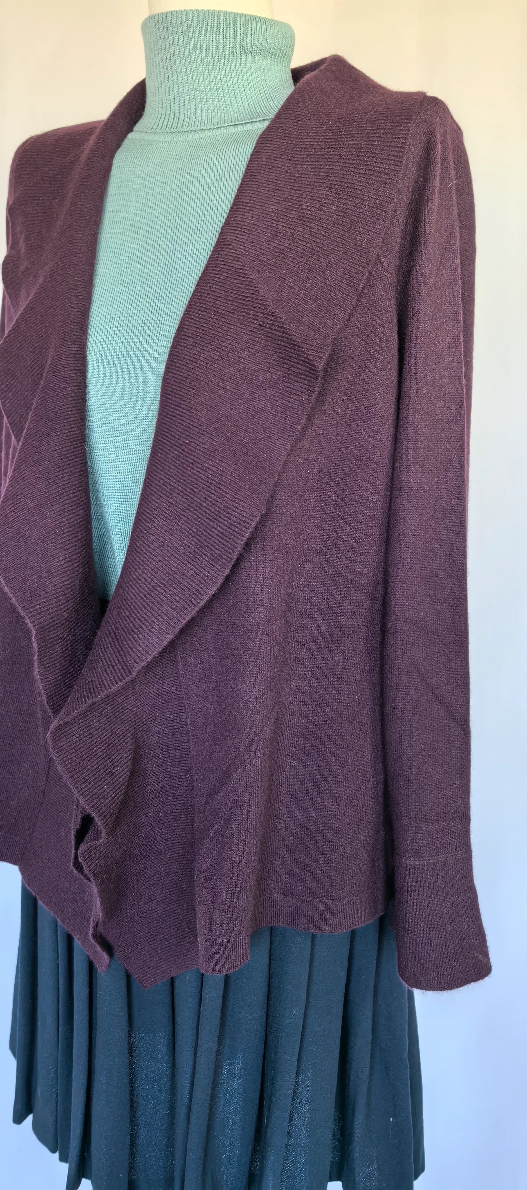 Cardigan din casmir cu volane - Ann Taylor