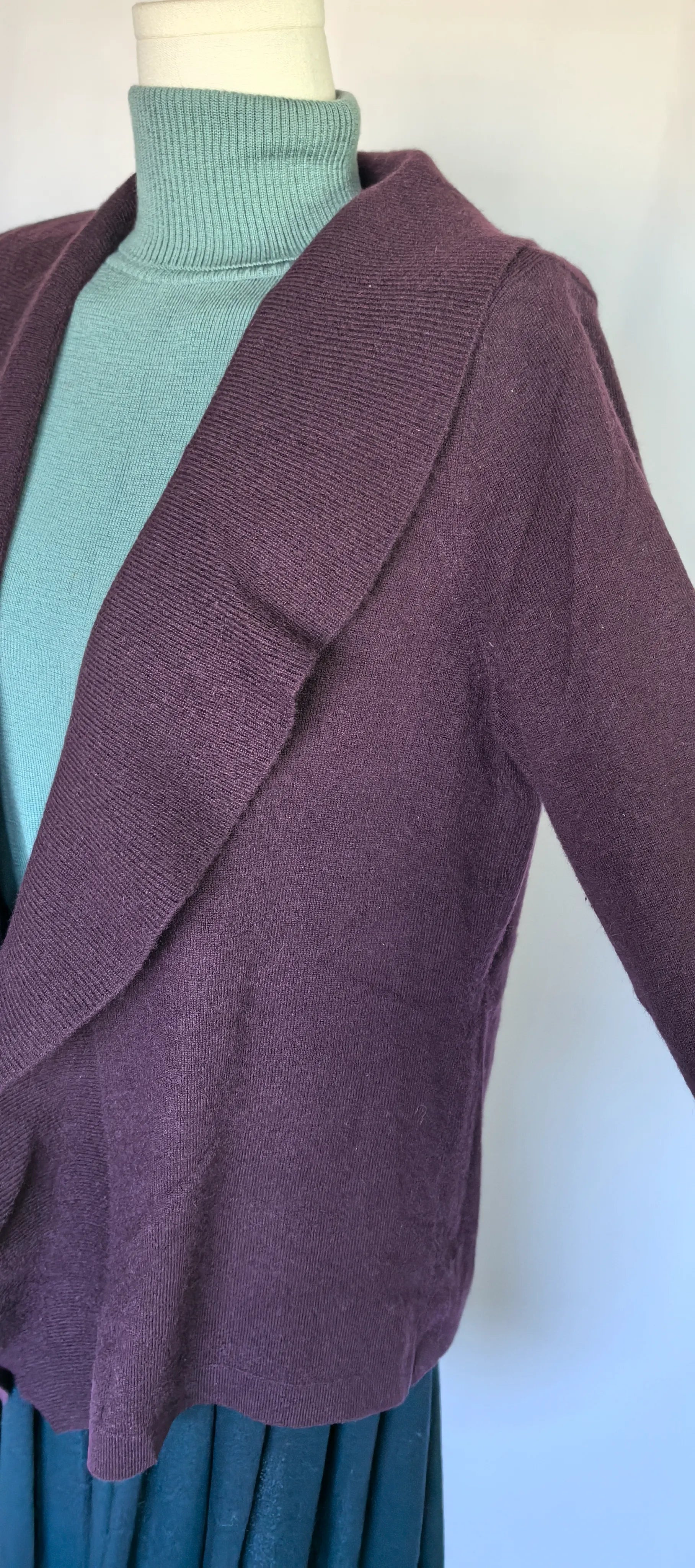 Cardigan din casmir cu volane - Ann Taylor